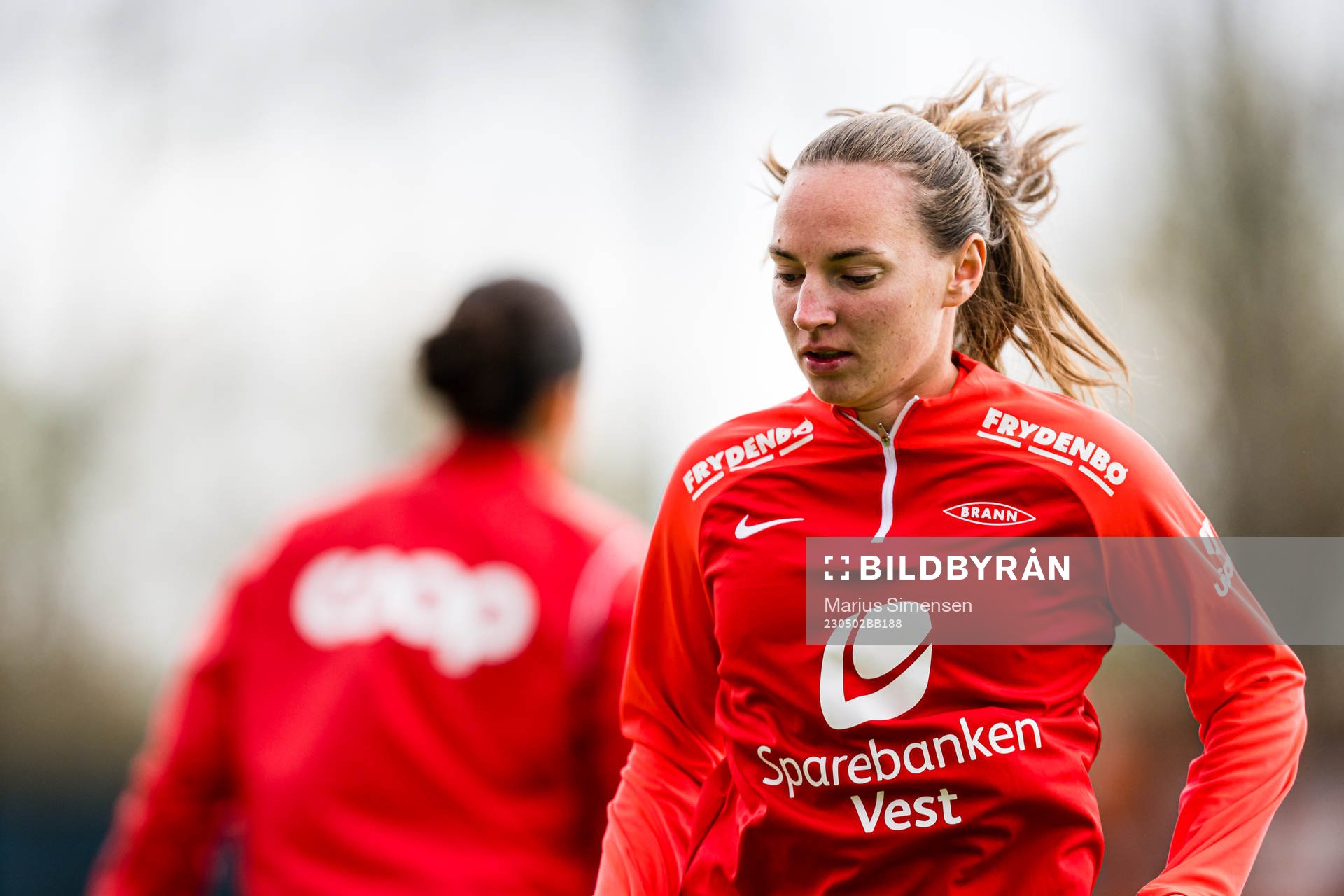 Marit Bratberg Lund of Brann warms up