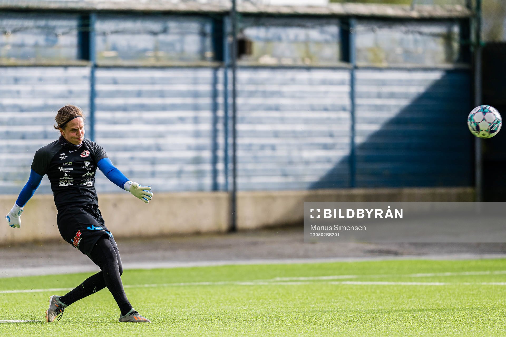 Ida Norstrøm of Arna-Bjørnar warms up