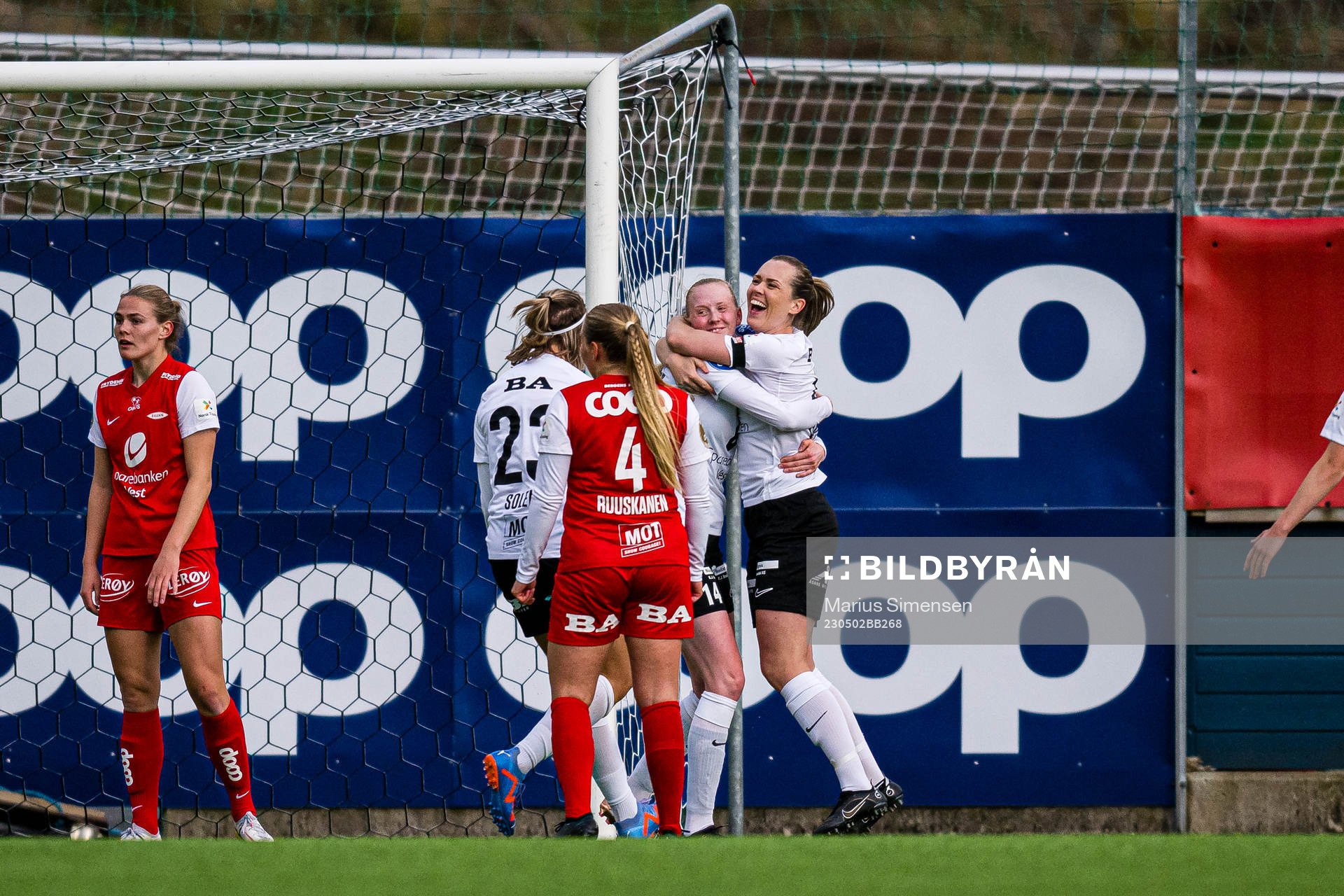 Stine Hovland of Arna-Bjørnar celebrates