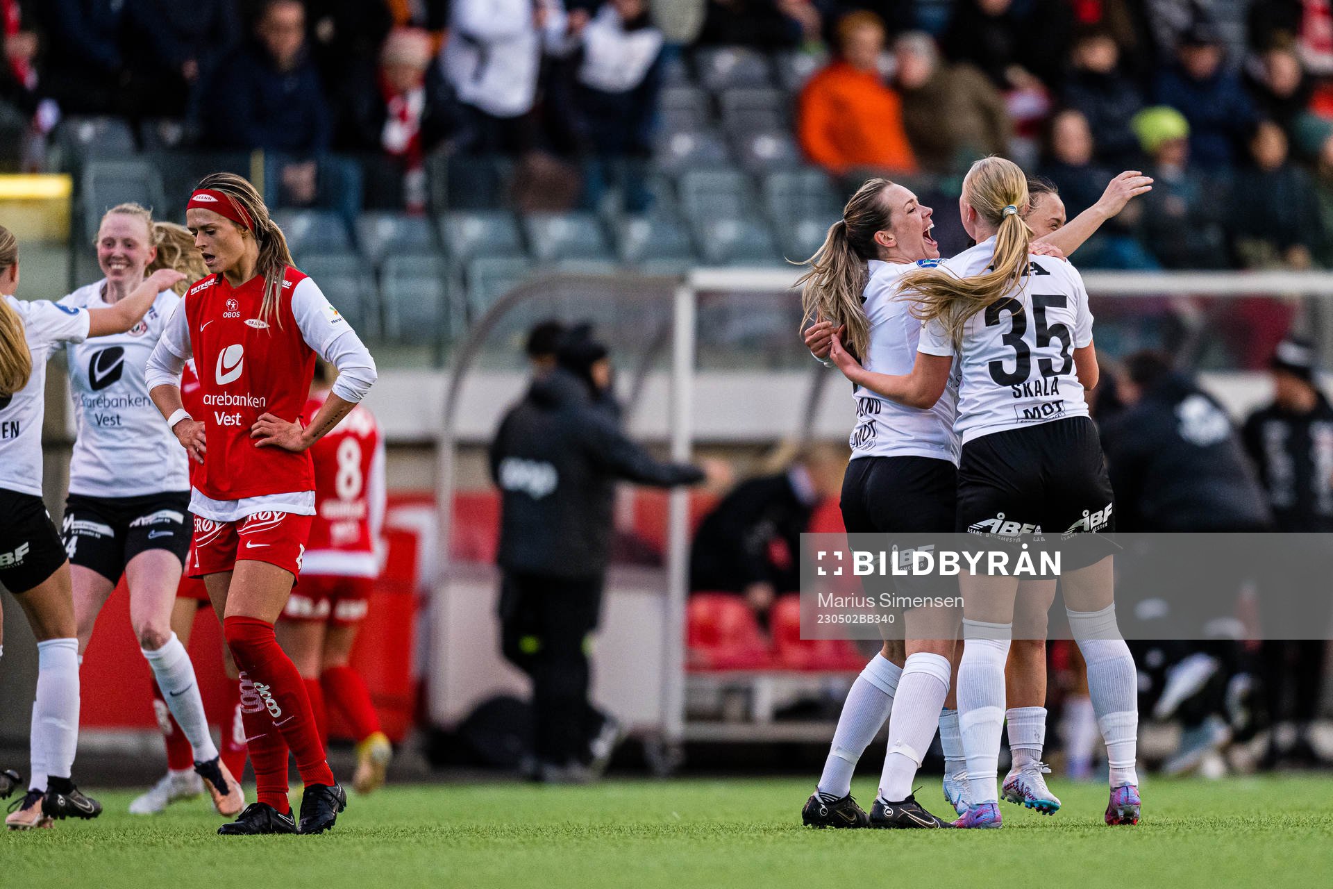 Stine Hovland of Arna-Bjørnar celebrates
