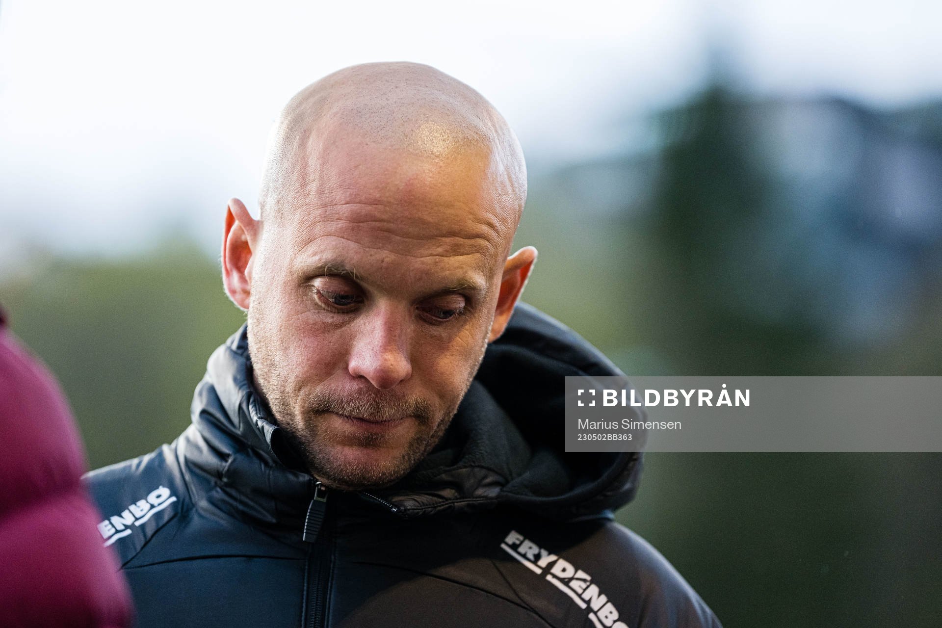 Olli Harder, head coach of Brann, looks dejected