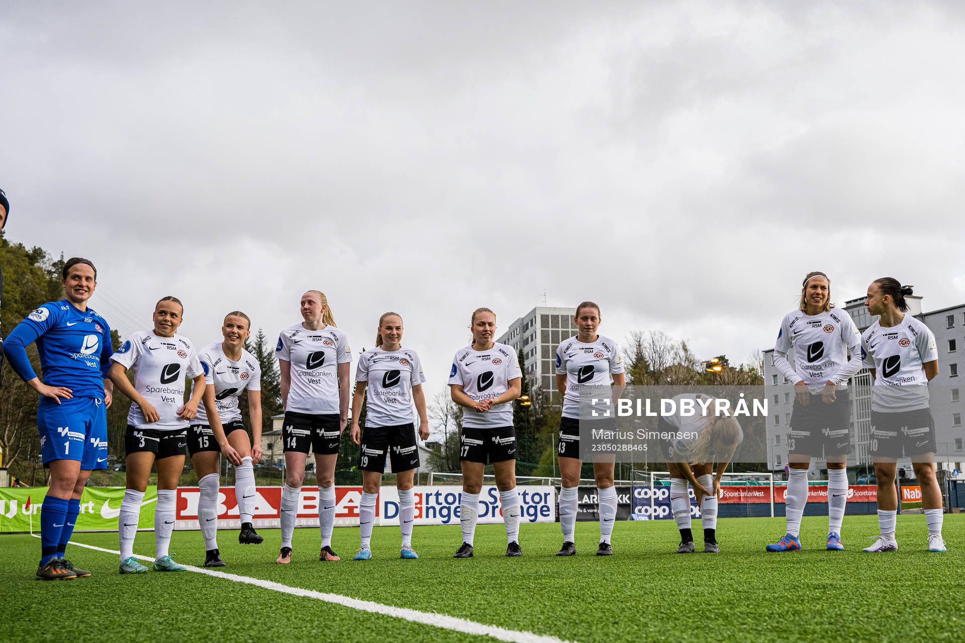 Ida Norstrøm, Marie Rekdal Johannsdottir, Helle Stenersen, Tomine Svendheim, Sigrid Kristina Reidun Aas, Kaia Bjelde Hjelmhaug, Malin Book Dalsgård, Lena Soleng Hansen and Miljana Ivanovic of Arna-Bjørnar ahead of the Toppserien football match between Brann and Arna-Bjørnar on May 2, 2023 in Bergen.