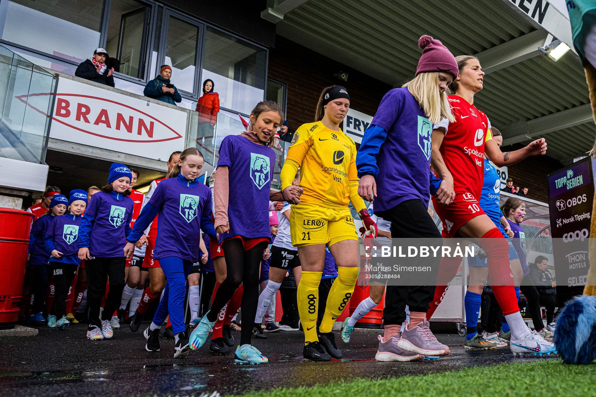 Sandra Stavenes and Andrine Stolsmo Hegerberg of Brann