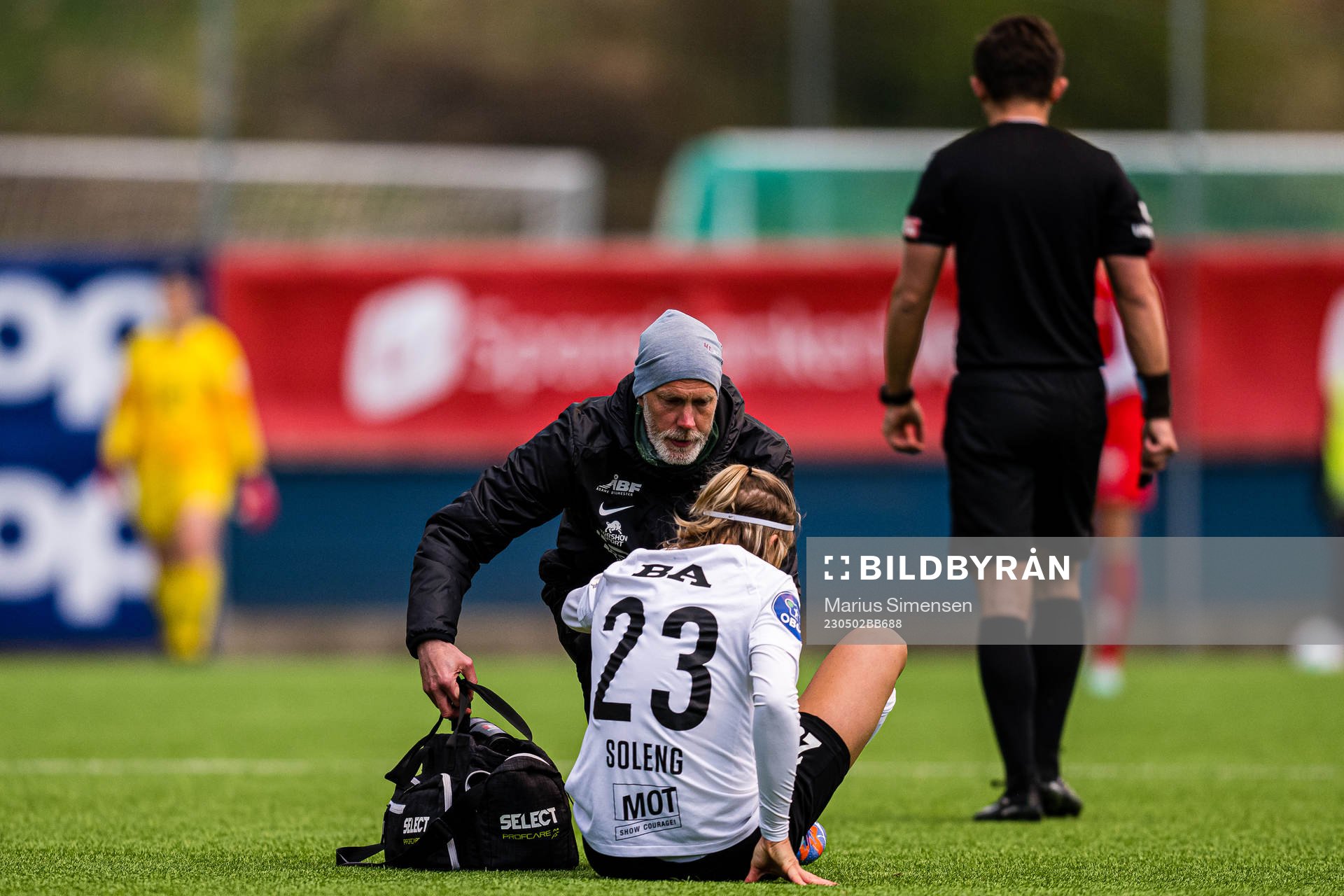 Lena Soleng Hansen of Arna-Bjørnar in pain