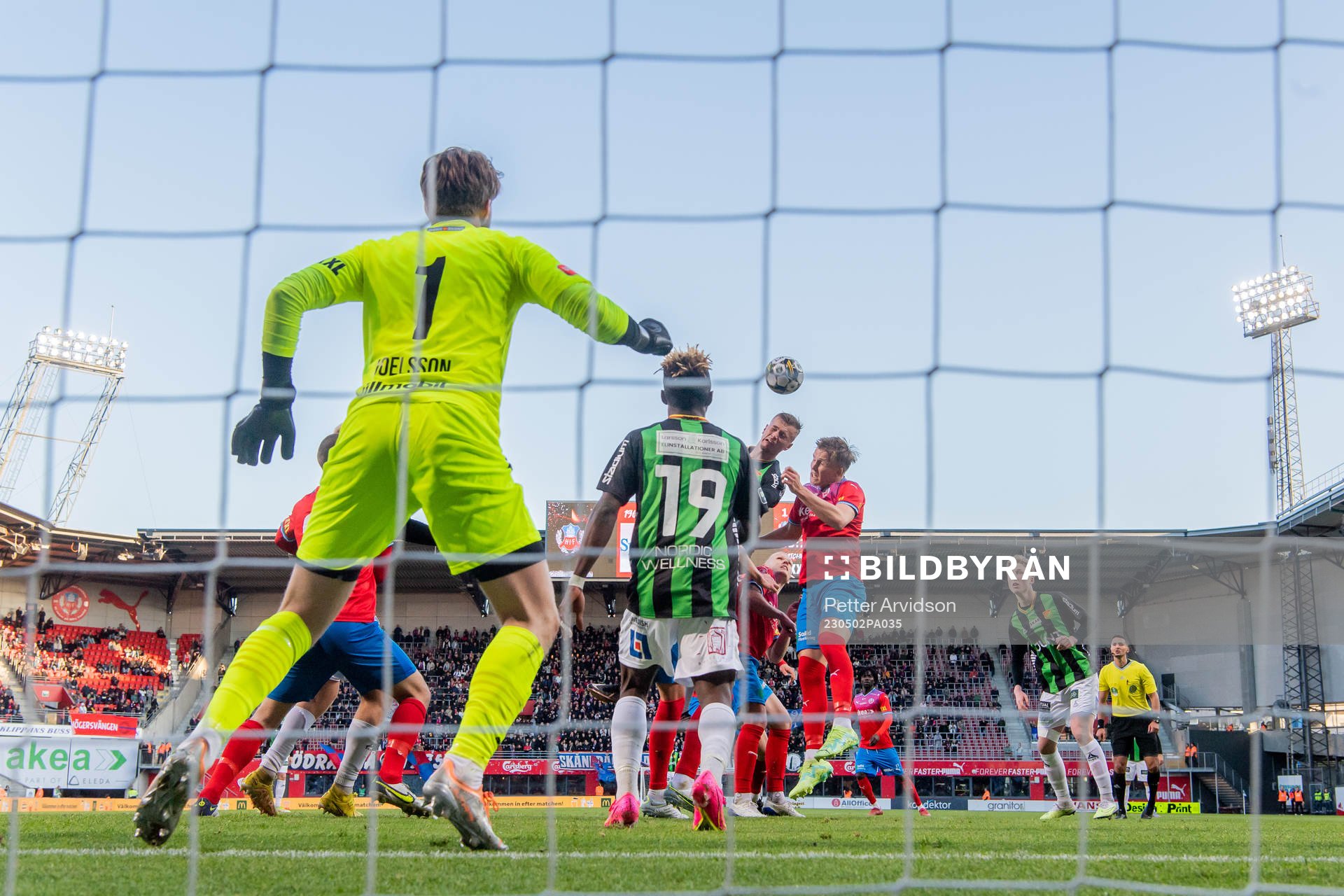GAISs Alexander Ahl Holmström och Helsingborgs Casper