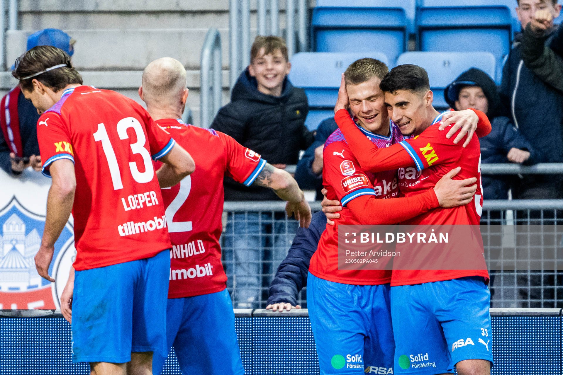 Helsingborgs Amar Muhsin jublar med Erik Ring