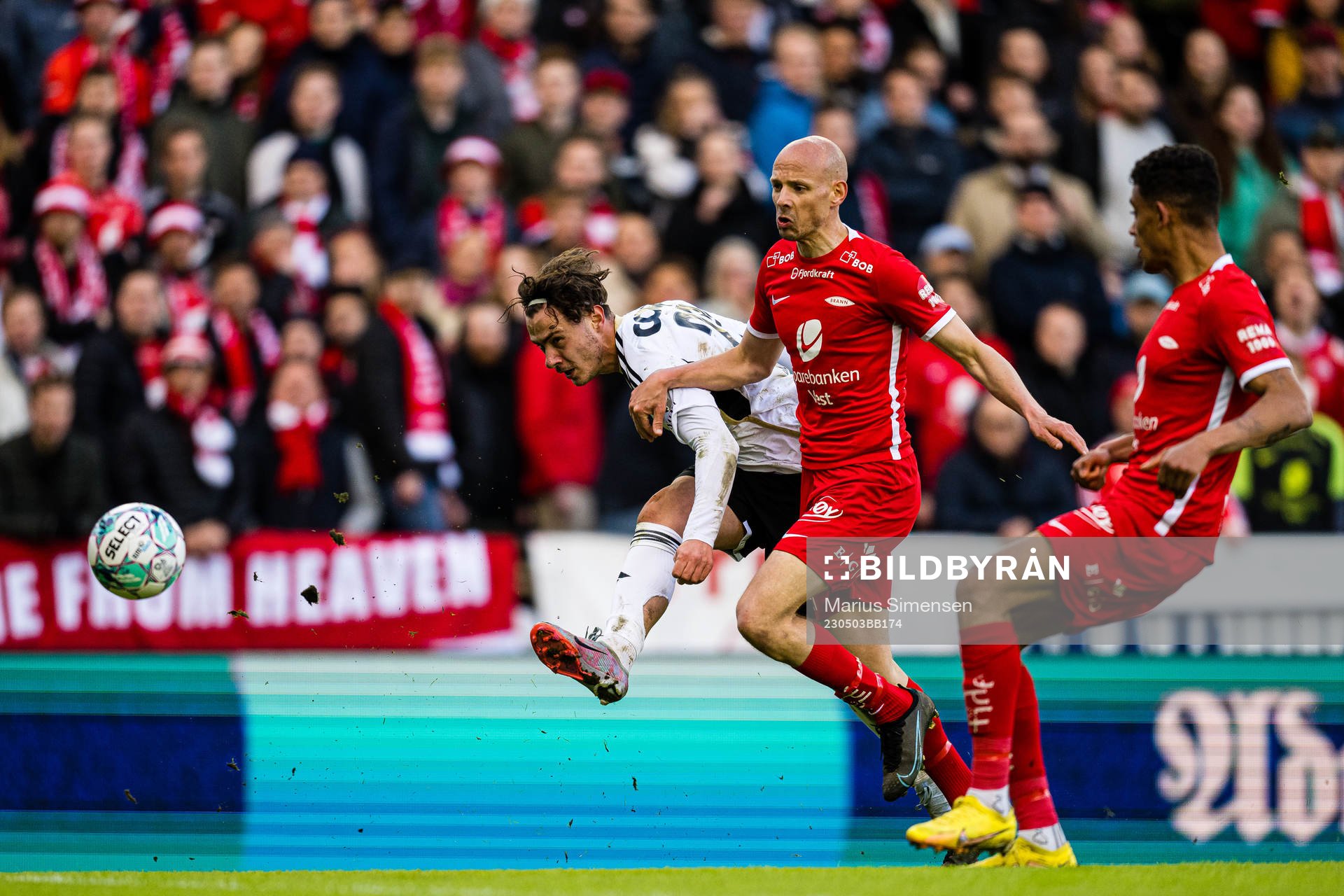Agon Sadiku of Rosenborg and Ruben Kristiansen of Brann