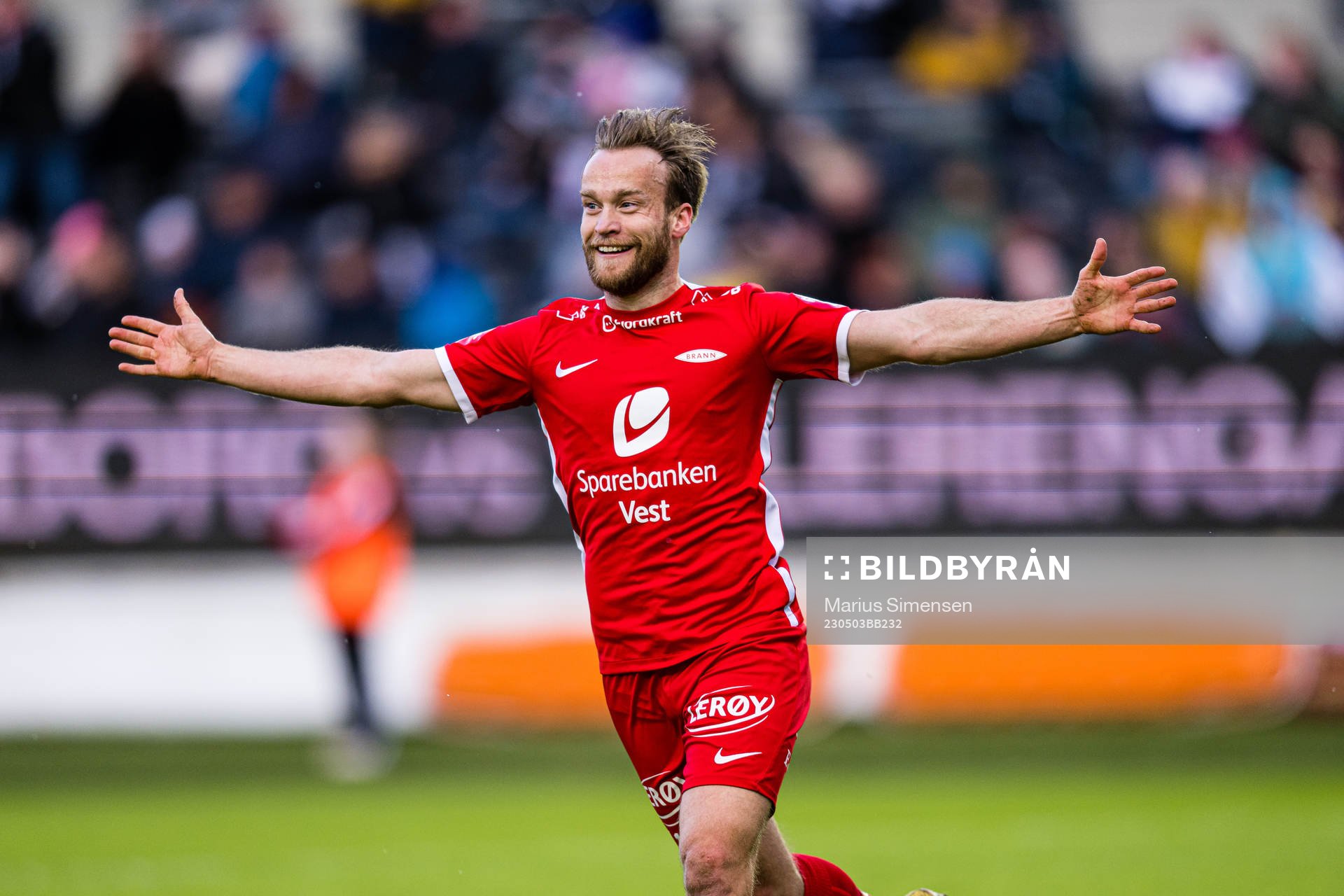 Bård Finne of Brann celebrates