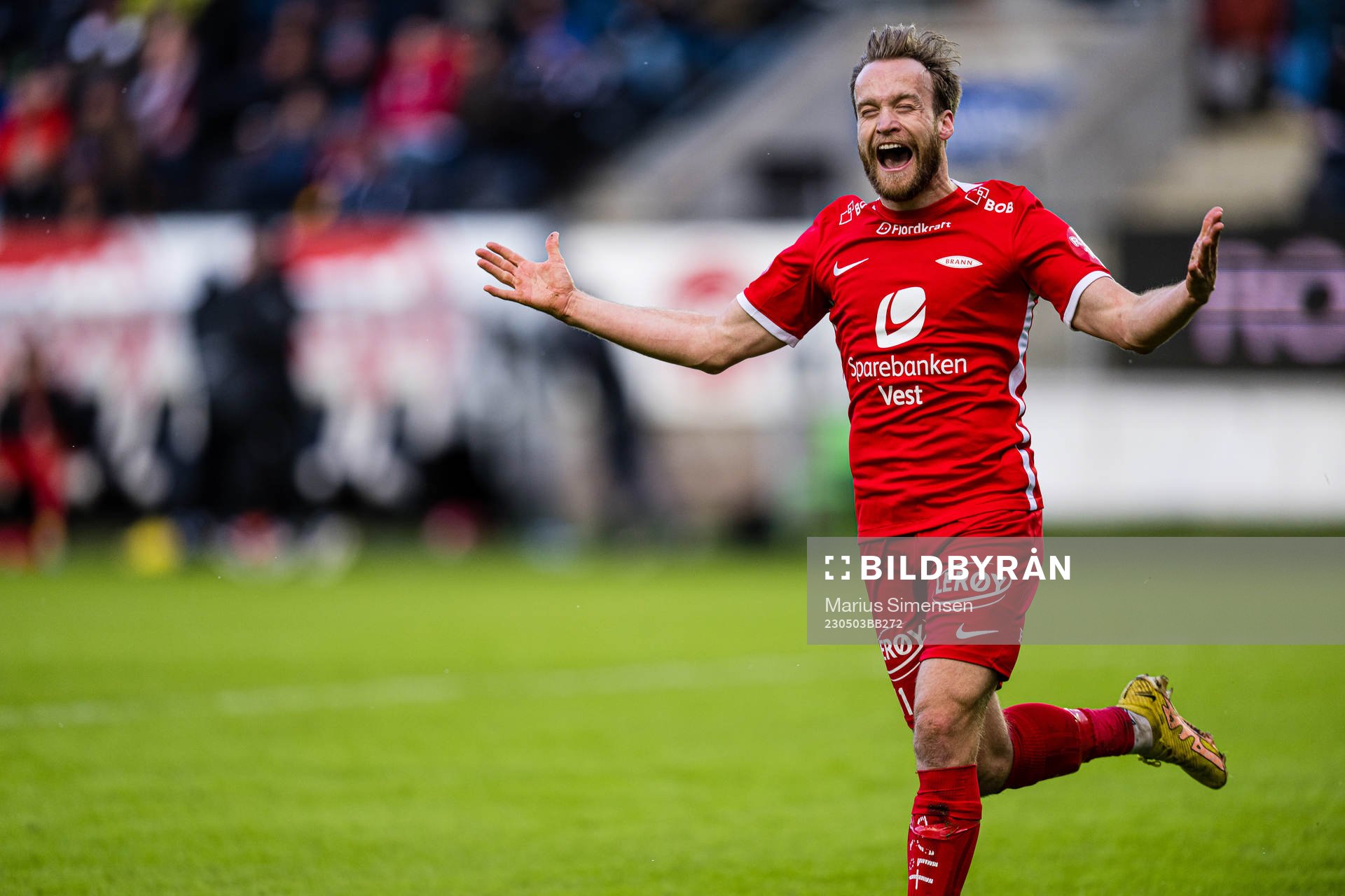 Bård Finne of Brann celebrates