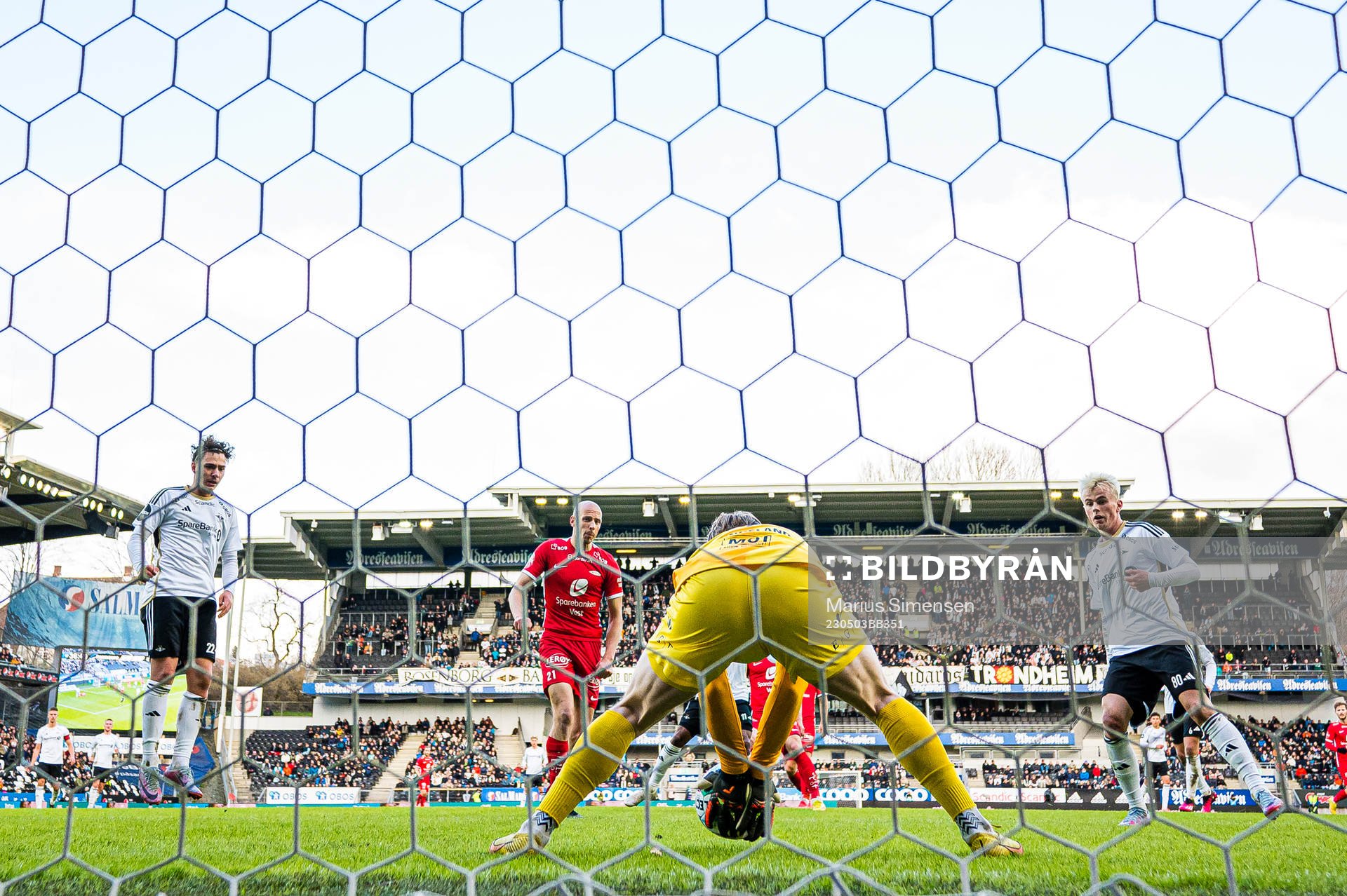 Agon Sadiku, Kristall Mani Ingason of Rosenborg and Mathias