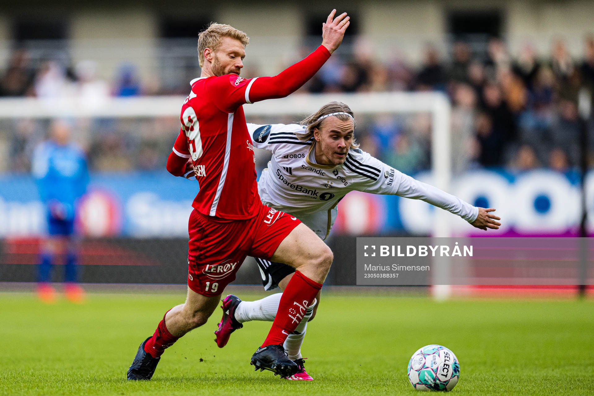 Sivert Heltne Nilsen of Brann and Santeri Leevi Oliver