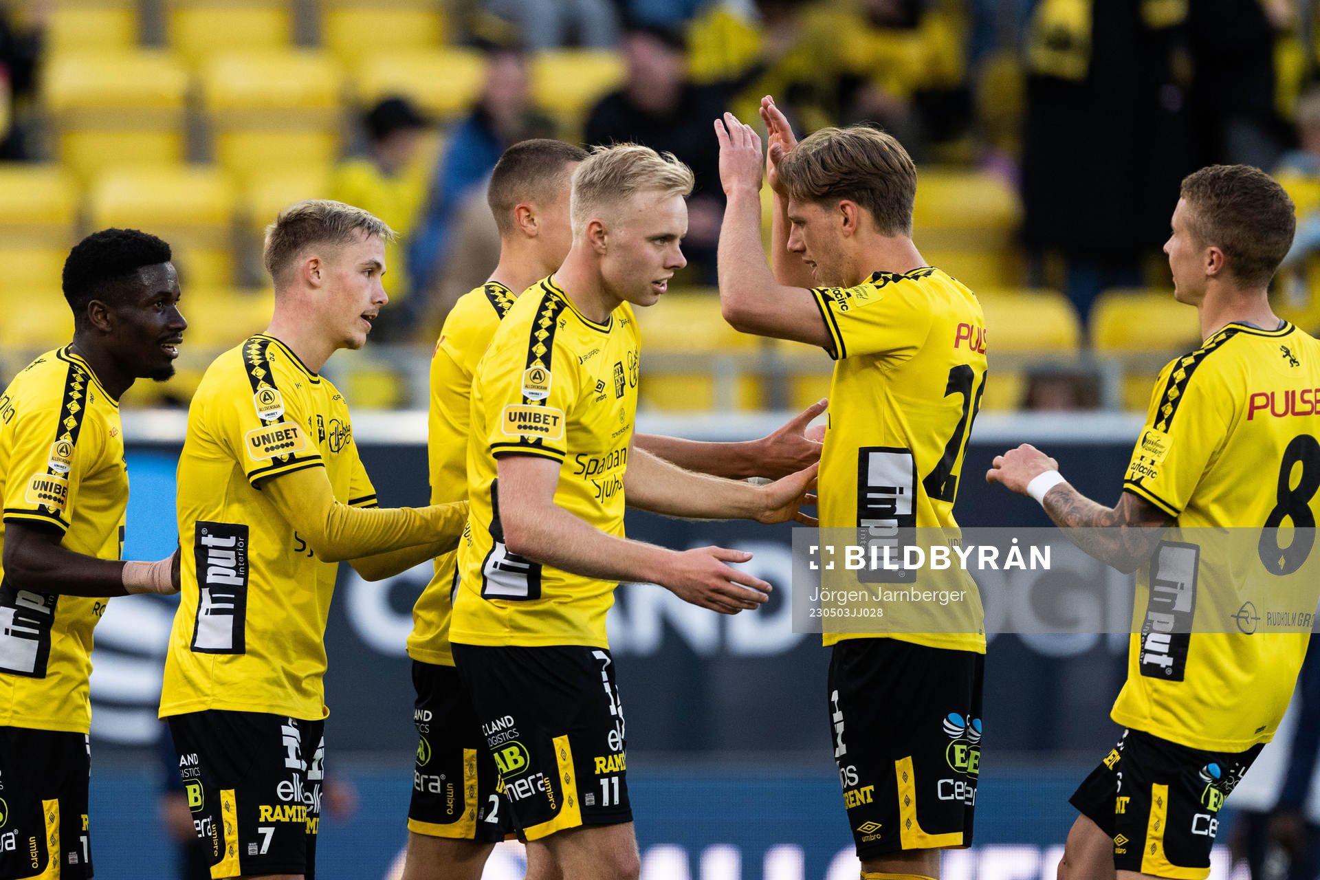 Elfsborgs Jacob Ondrejka jublar med lagkamrater