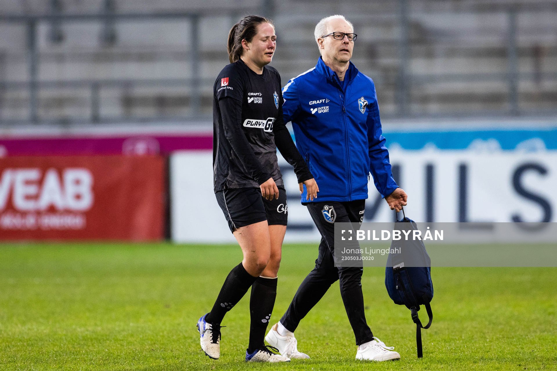 Växjö DFFs Thea Birgerud har ont