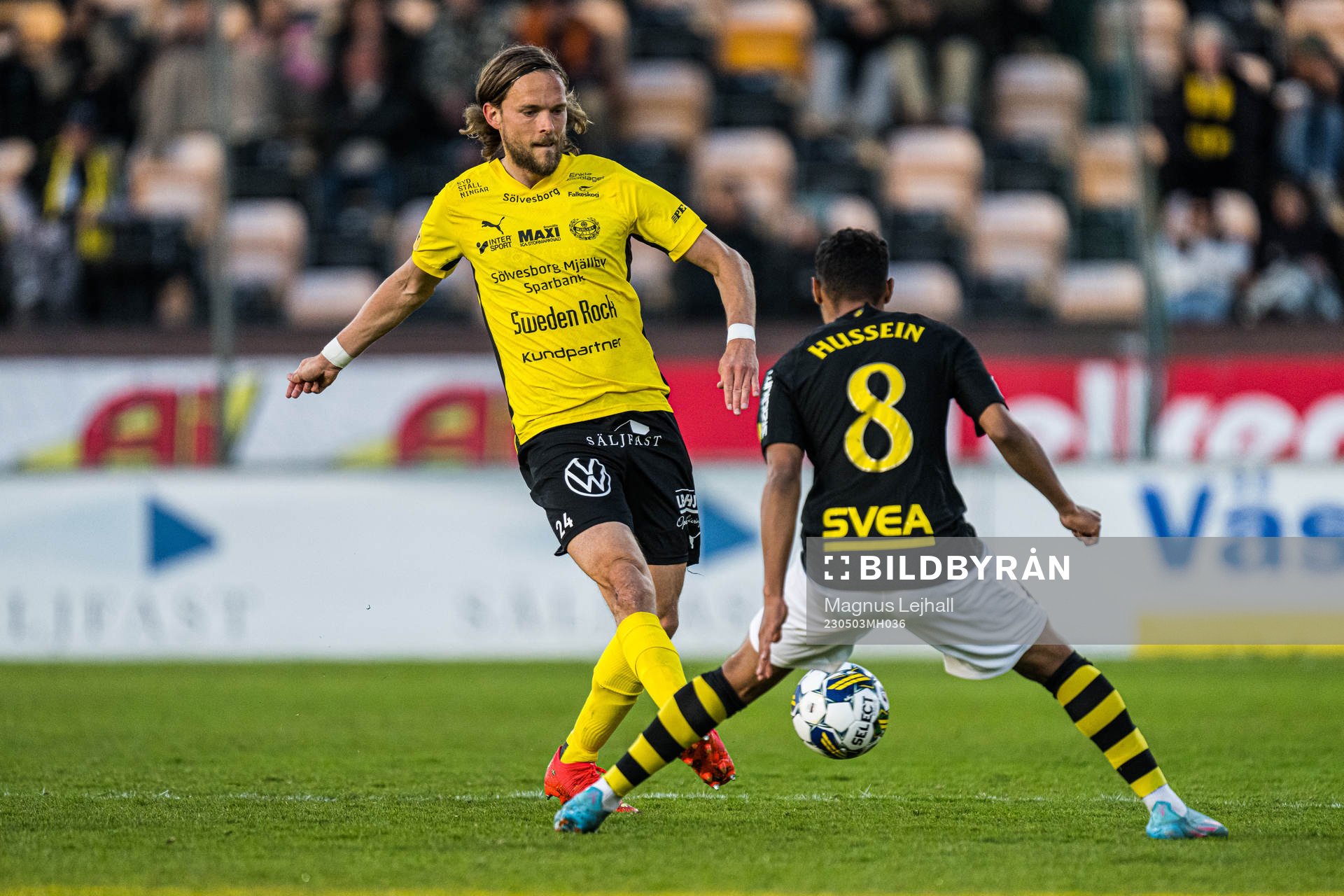 Mjällbys Tom Pettersson och AIKs Bilal Hussein