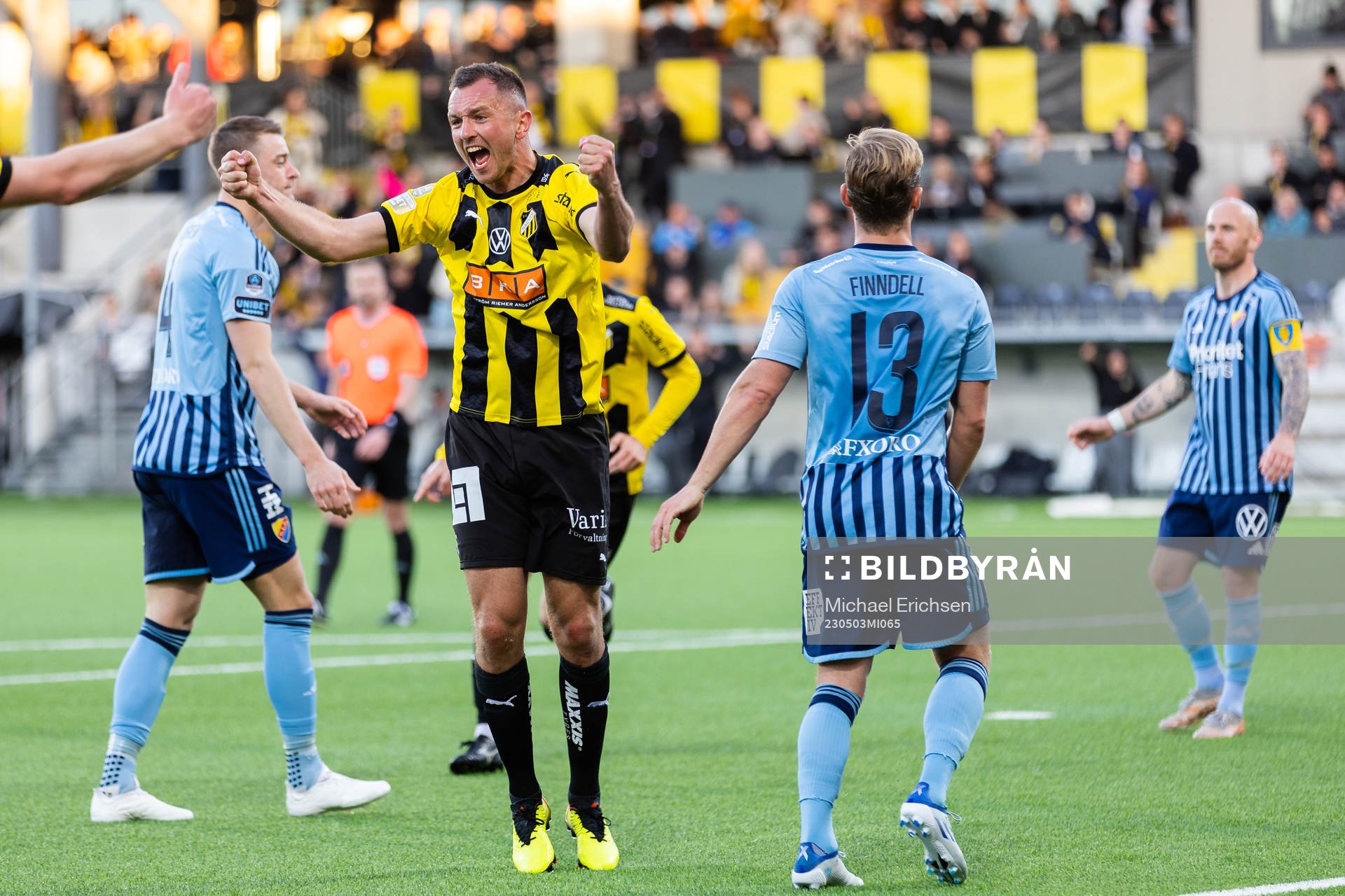 Häckens Even Hovland jublar