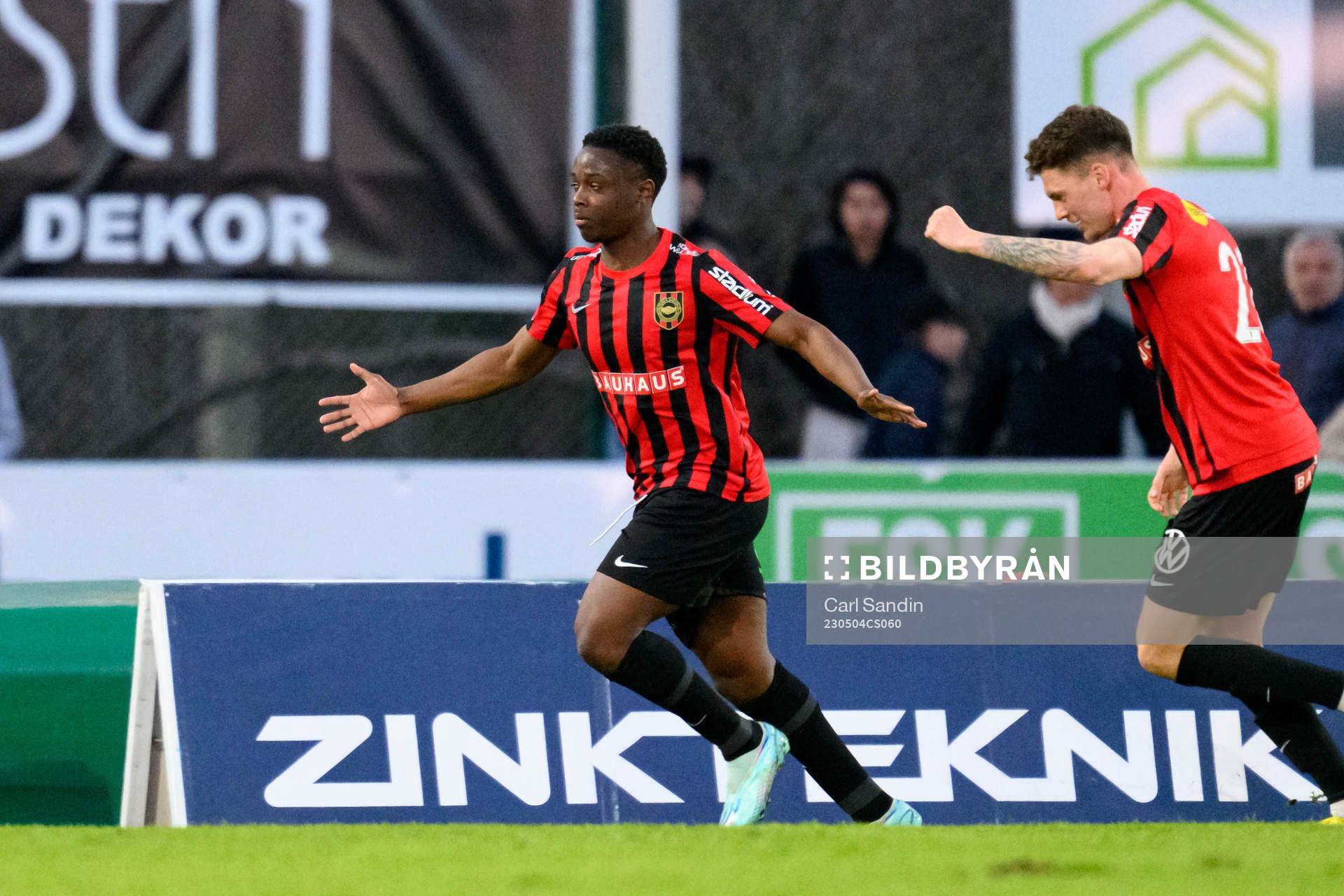 Brommapojkarnas Richie Omorowa jublar