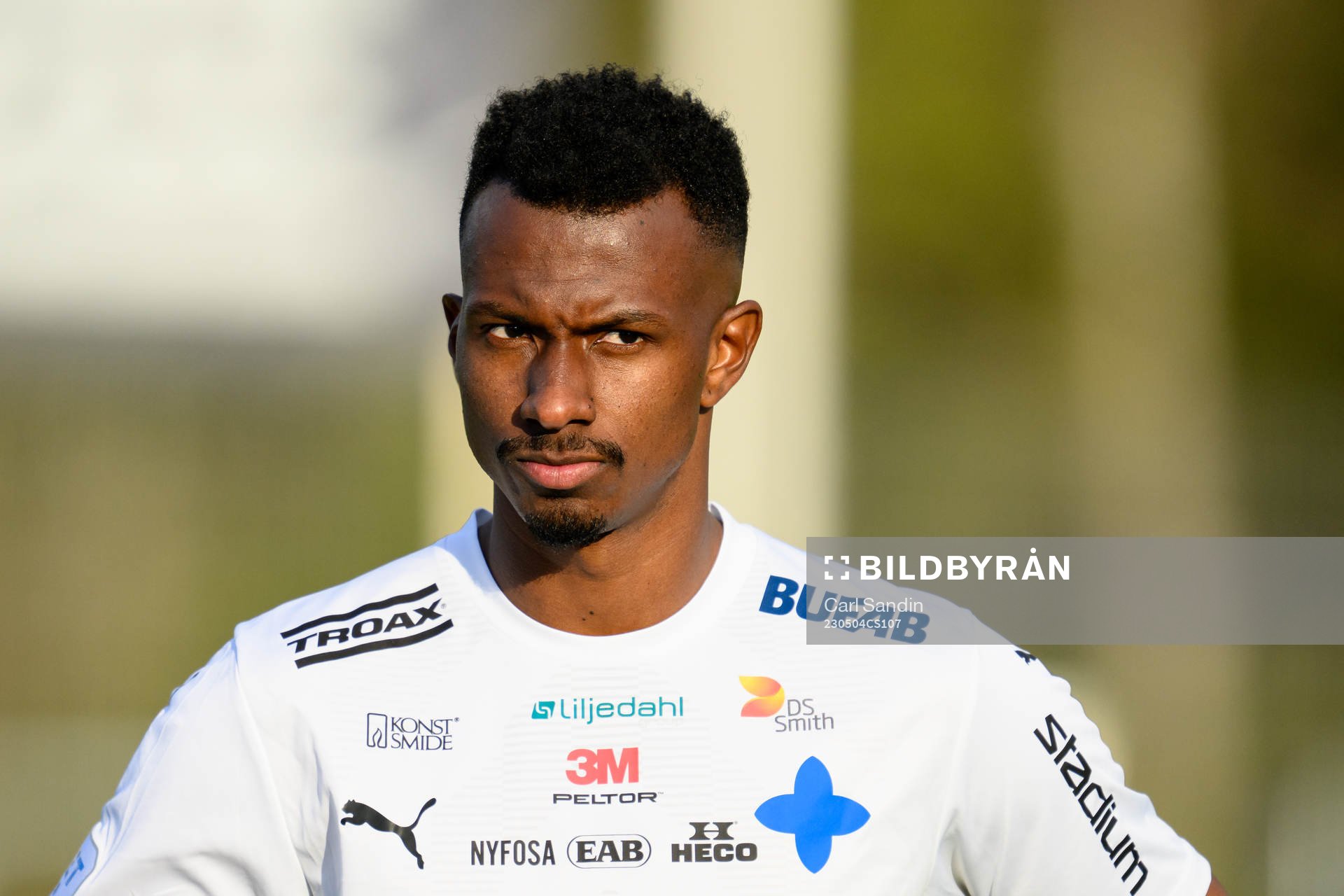 Värnamos Bernardo Vilar Estevao Jeronimo vid lineup innan