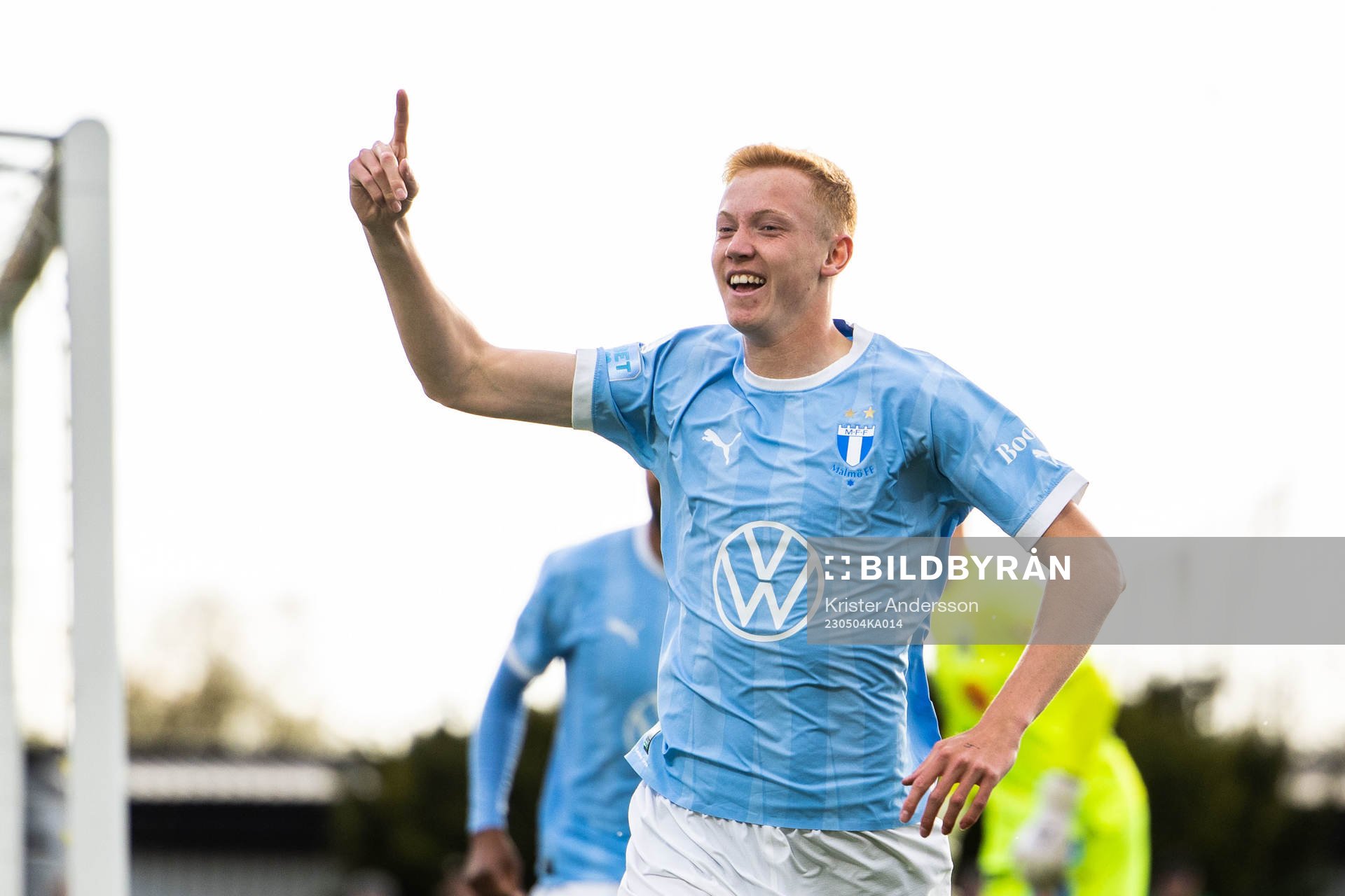 Malmö FFs Hugo Larsson jublar