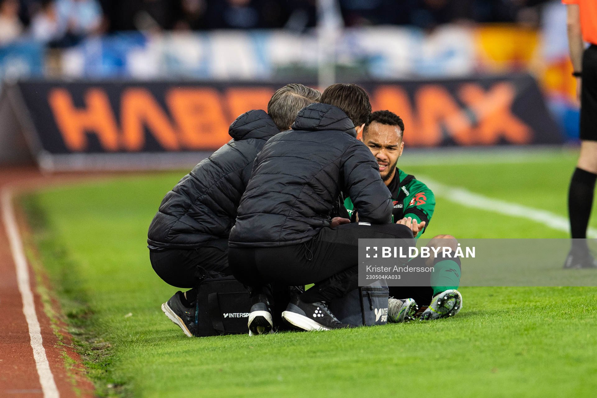 Varbergs Vinicius Nogueira de Oliveira har ont och får