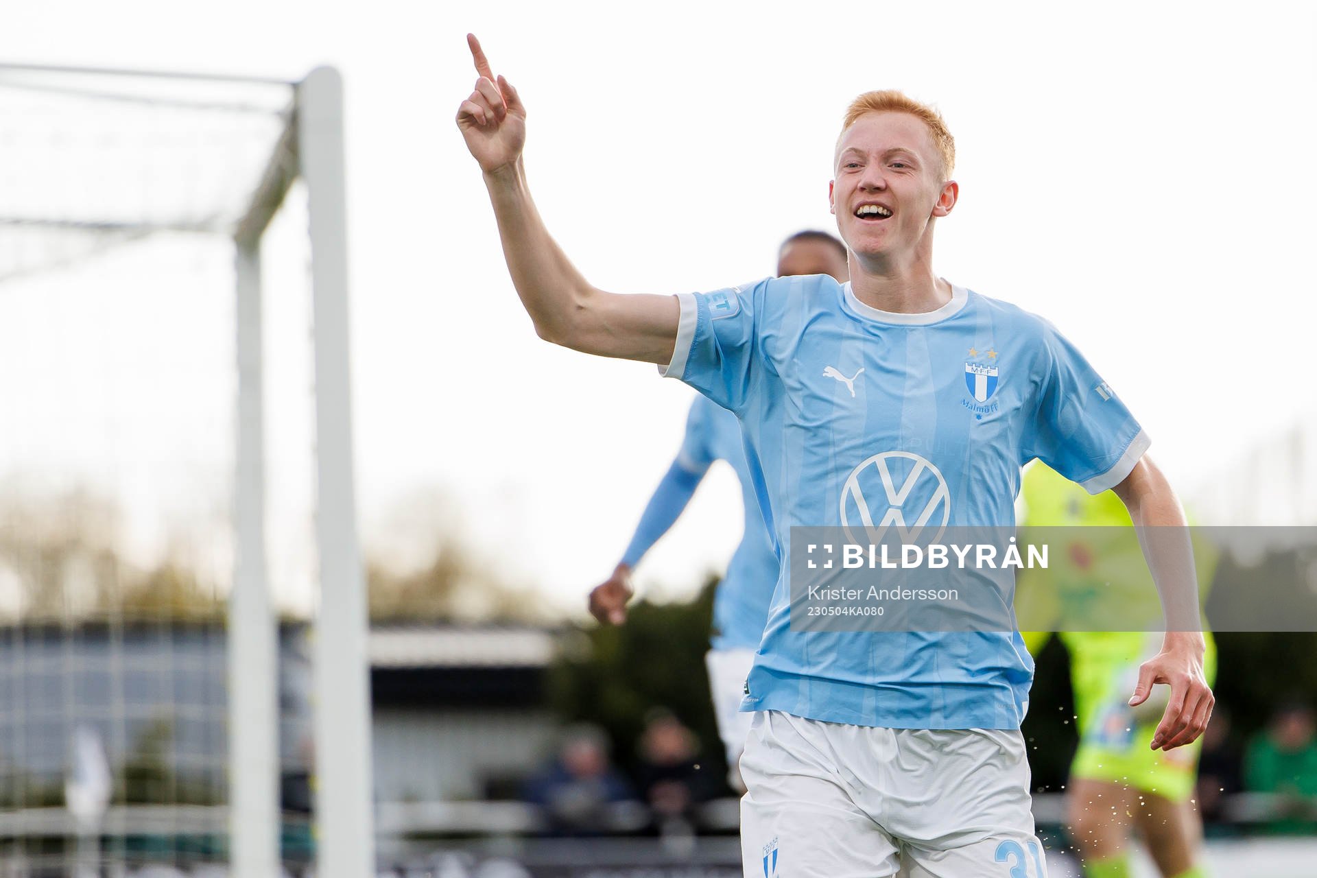 Malmö FFs Hugo Larsson jublar