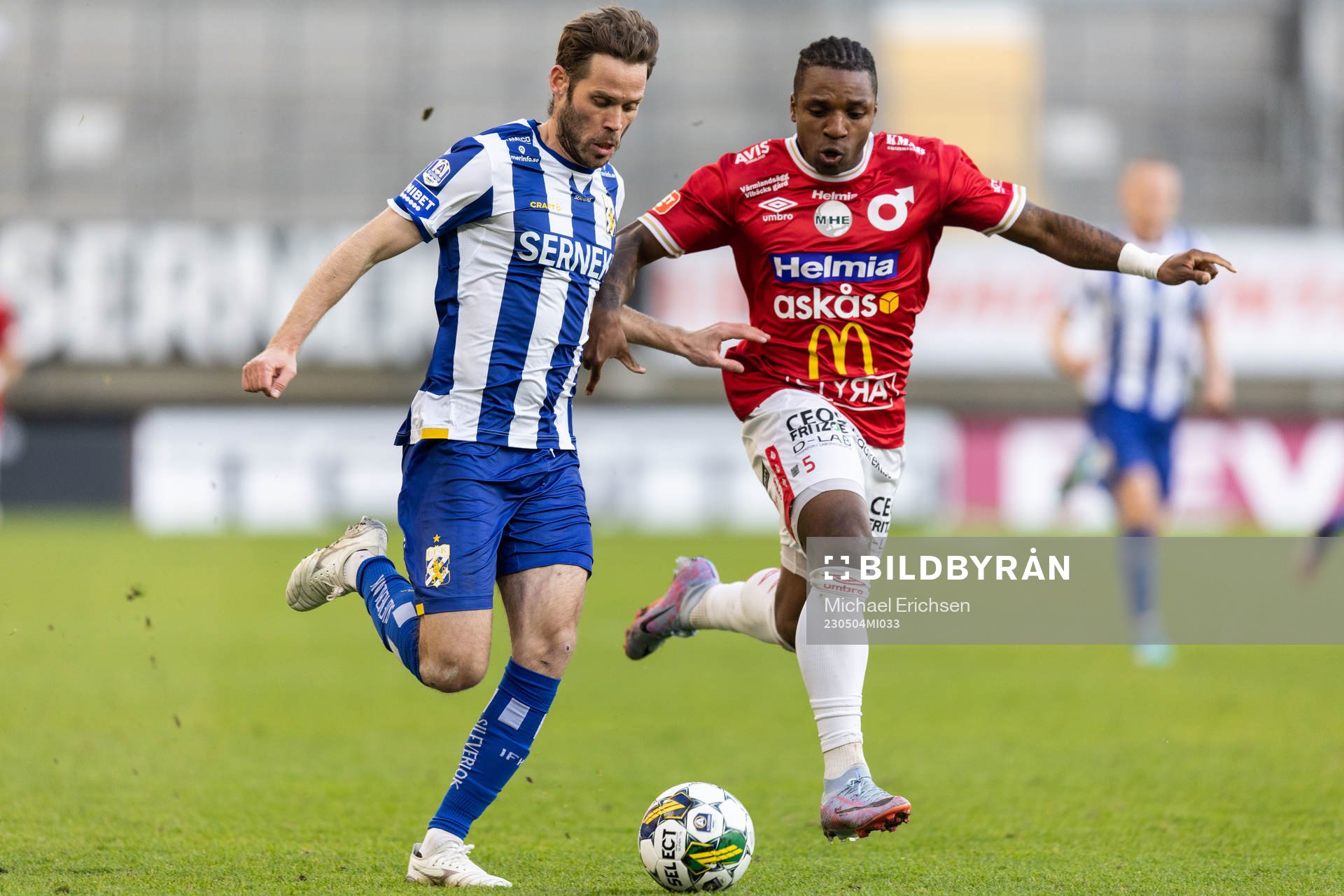 IFK Göteborgs Emil Salomonsson och Degerfors Joseph -