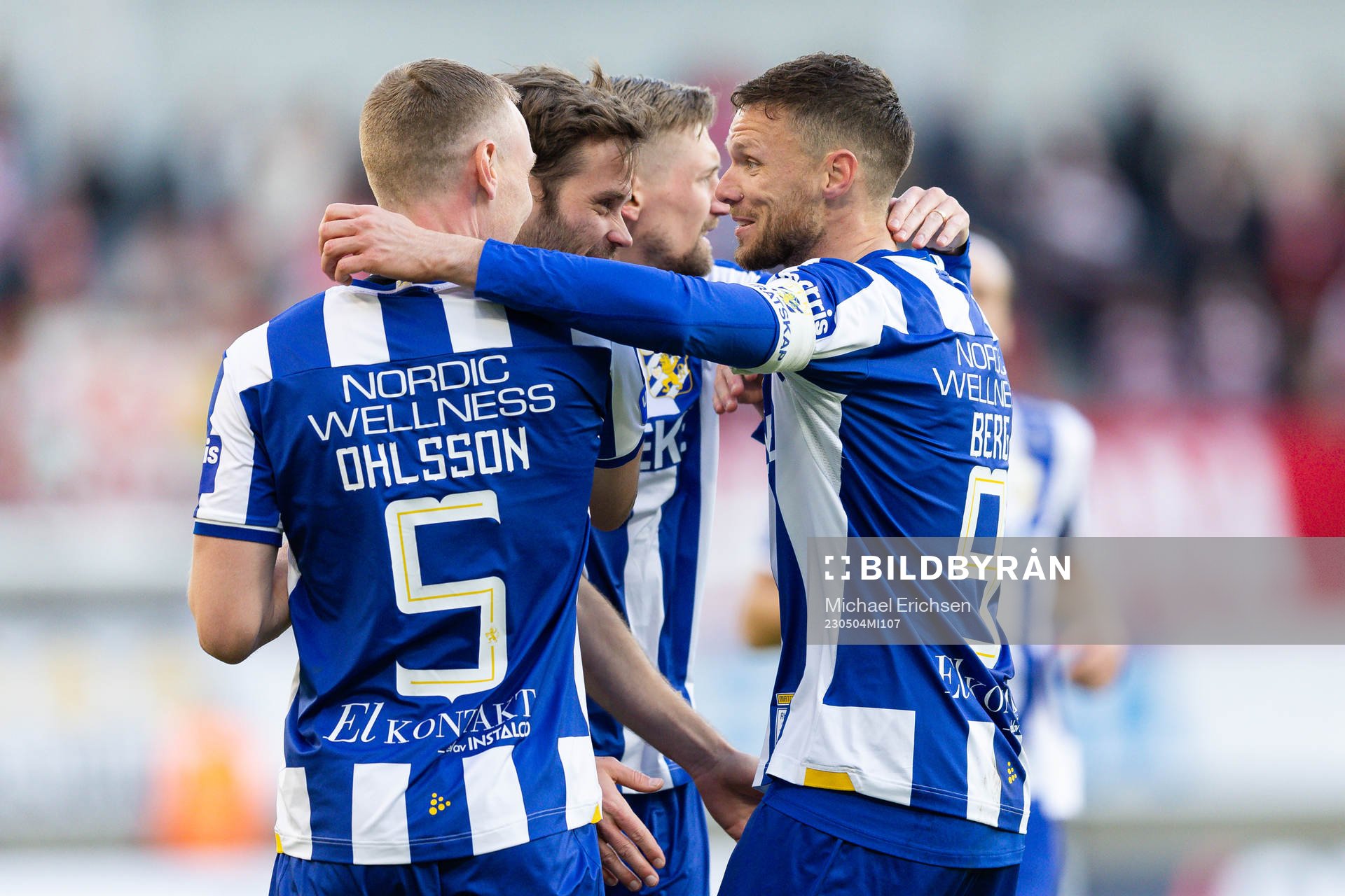IFK Göteborgs Marcus Berg jublar ihop med Sebastian Ohlsson, Emil Salomonsson och Sebastian Eriksson efter 4-0 under fotbollsmatchen i Allsvenskan mellan IFK Göteborg och Degerfors den 4 maj 2023 i Göteborg.