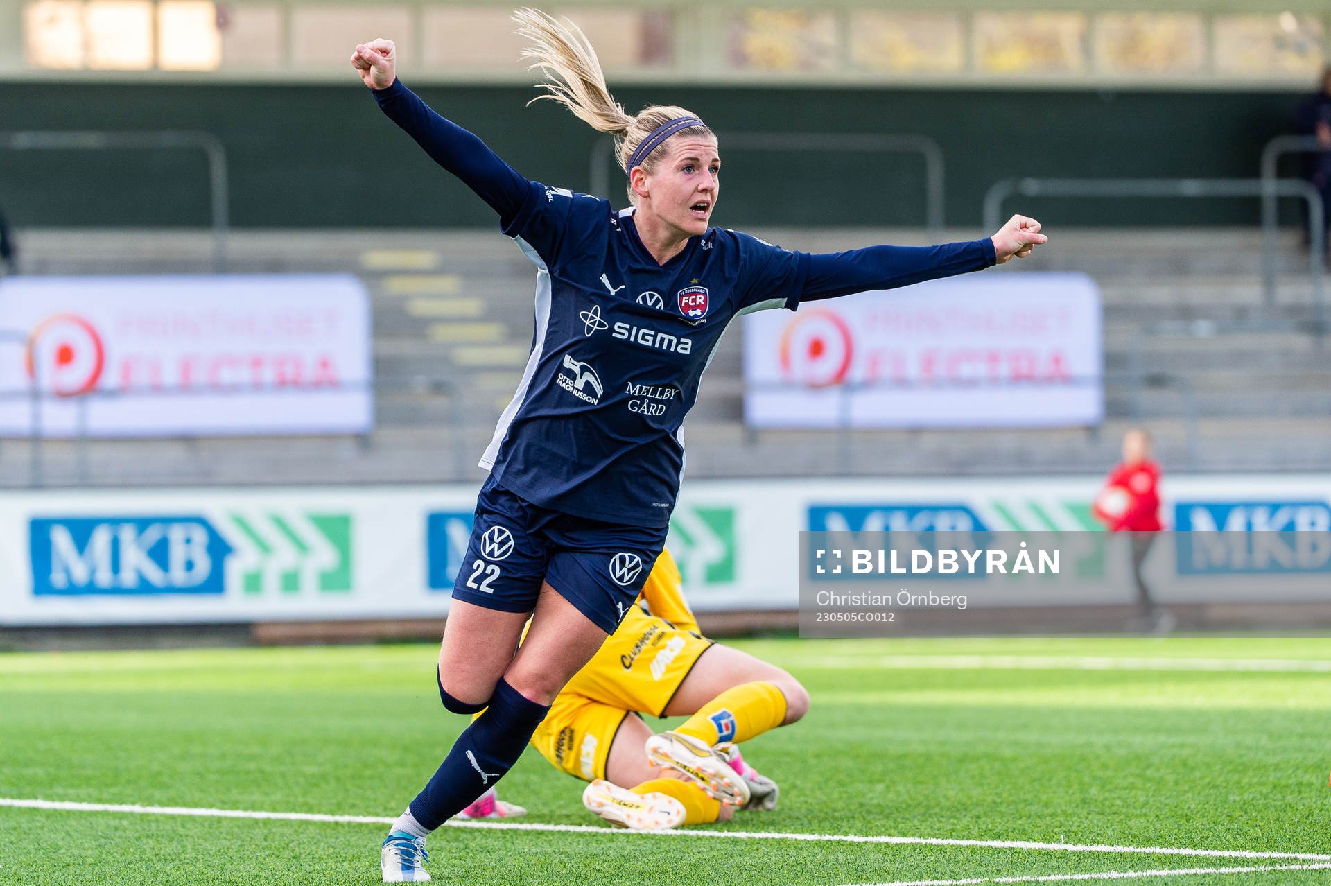 FC Rosengårds Olivia Schough jublar