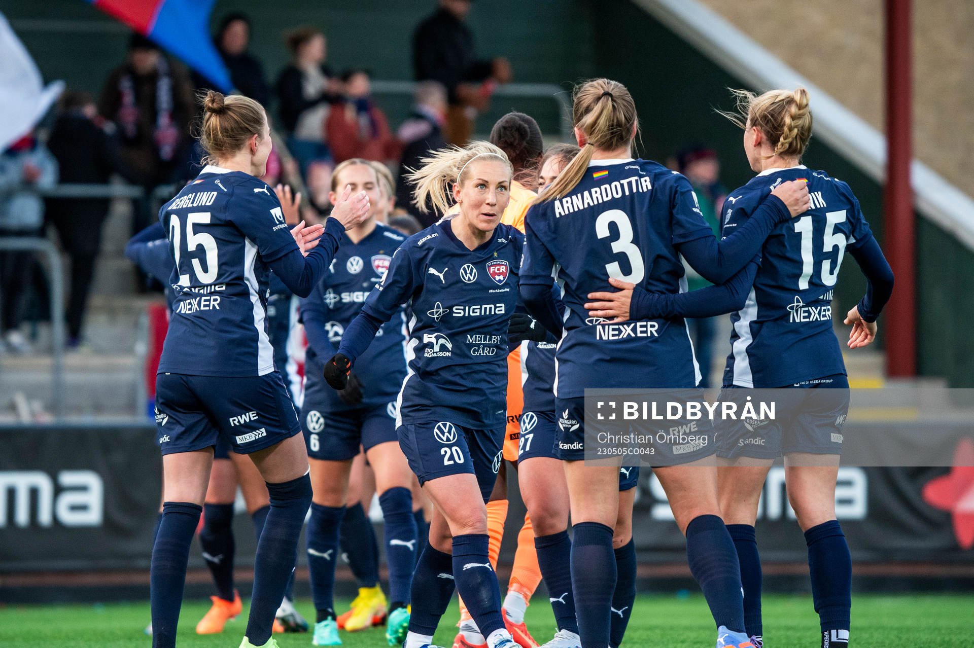 Jubel bland FC Rosengårds spelare