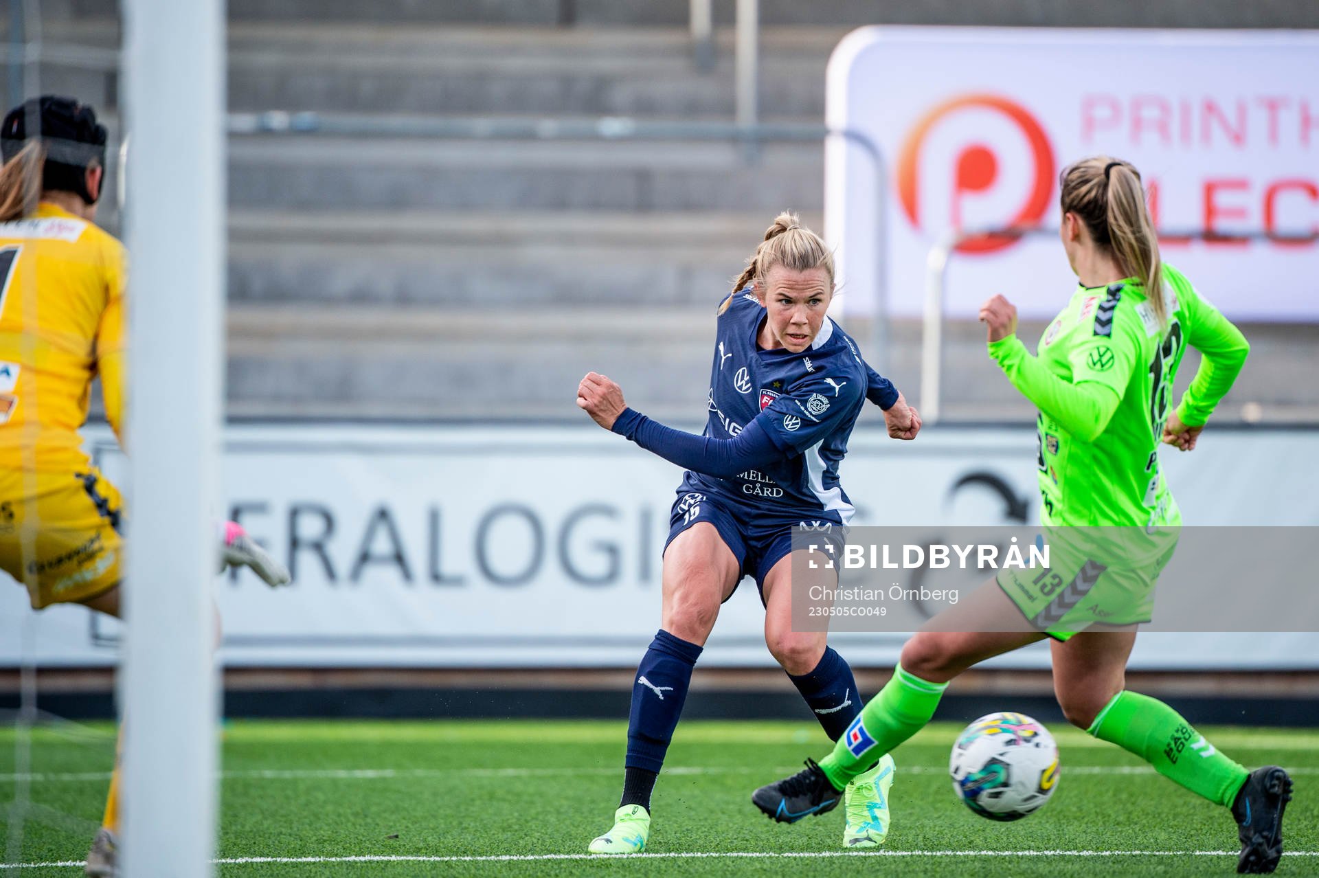FC Rosengårds Jessica Wik mot Kristianstads Emma Petrovic