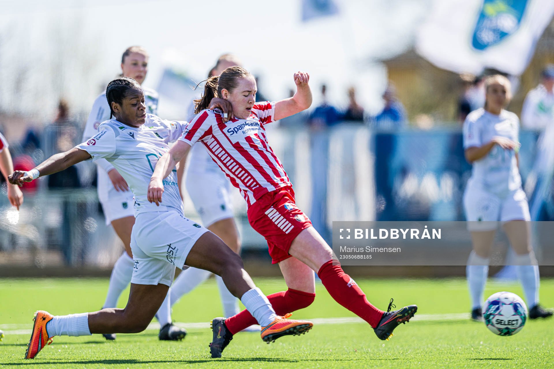 Joshualyn Favour Reeves of Øvrevoll Hosle and Vilde Bratland of TIL 2020 during the 1. division football match between Øvrevoll Hosle and TIL 2020 on May 6, 2023 in Bærum.