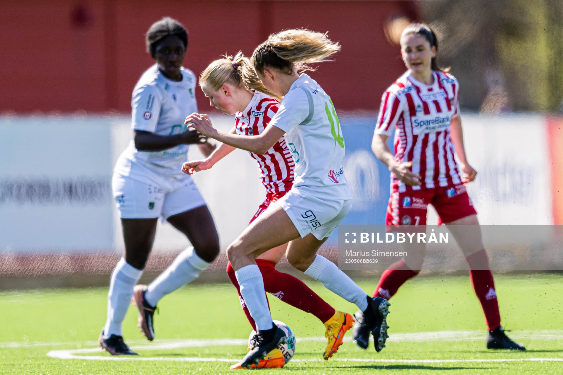 Elea Synnøve Johansen of TIL 2020 and Ine Strømstad Berre