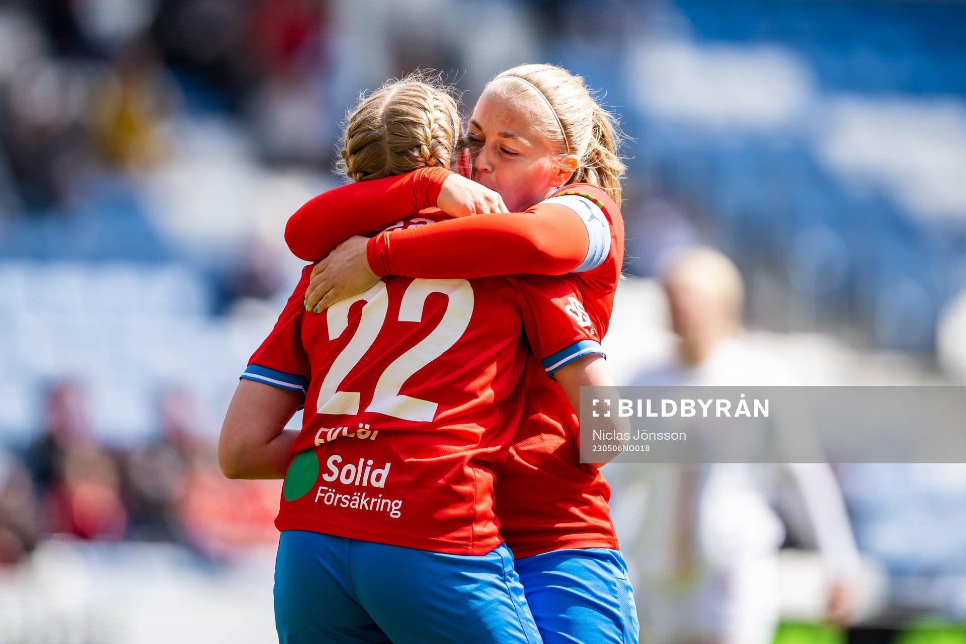 Helsingborgs Agnes Eklöf  och Stephanie Petersson jublar