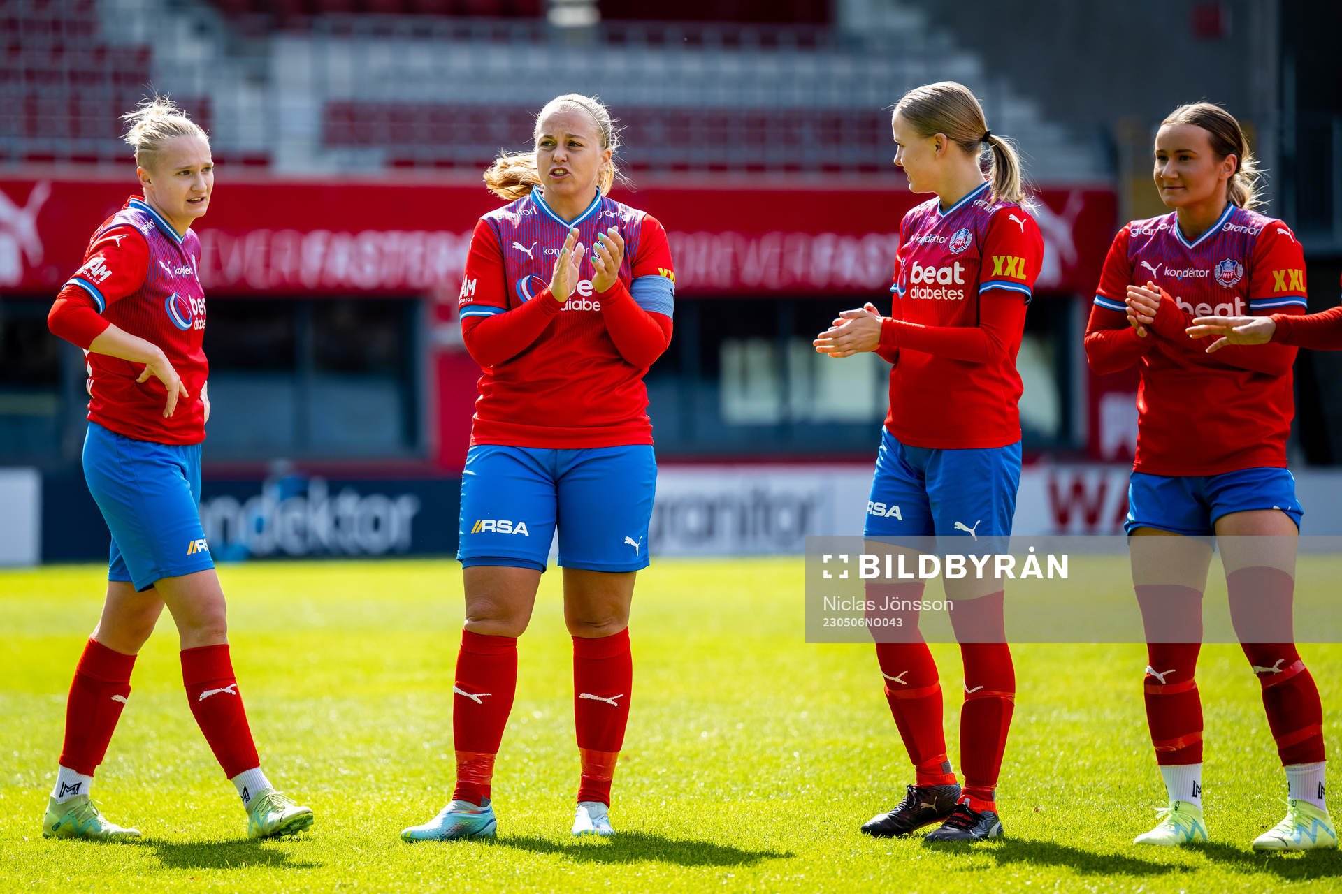 Helsingborgs Maya Waltersson, Stephanie Petersson  och Emma