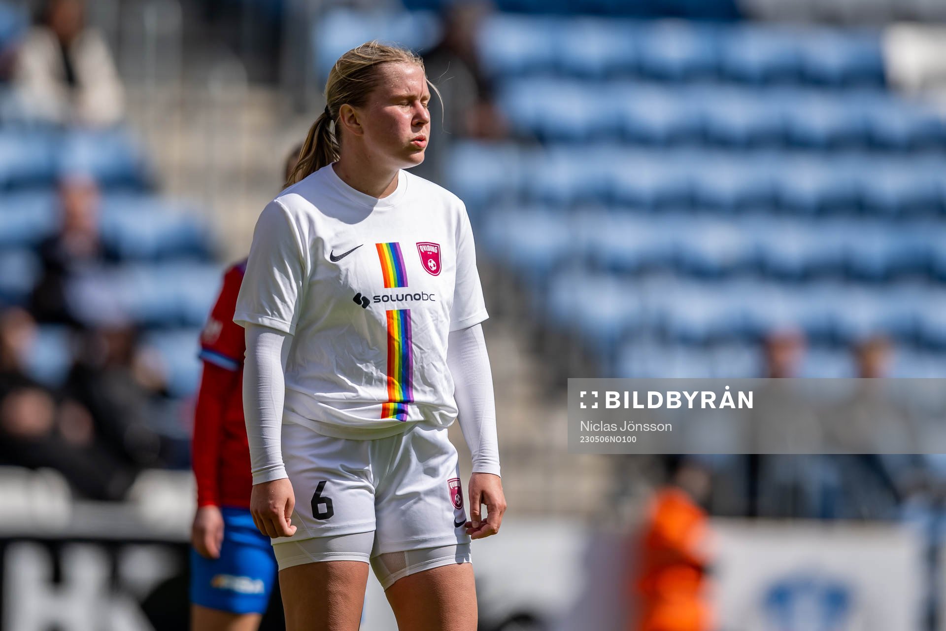 Qvidings Linnéa Svanström  deppar fotbollsmatchen i Div 2
