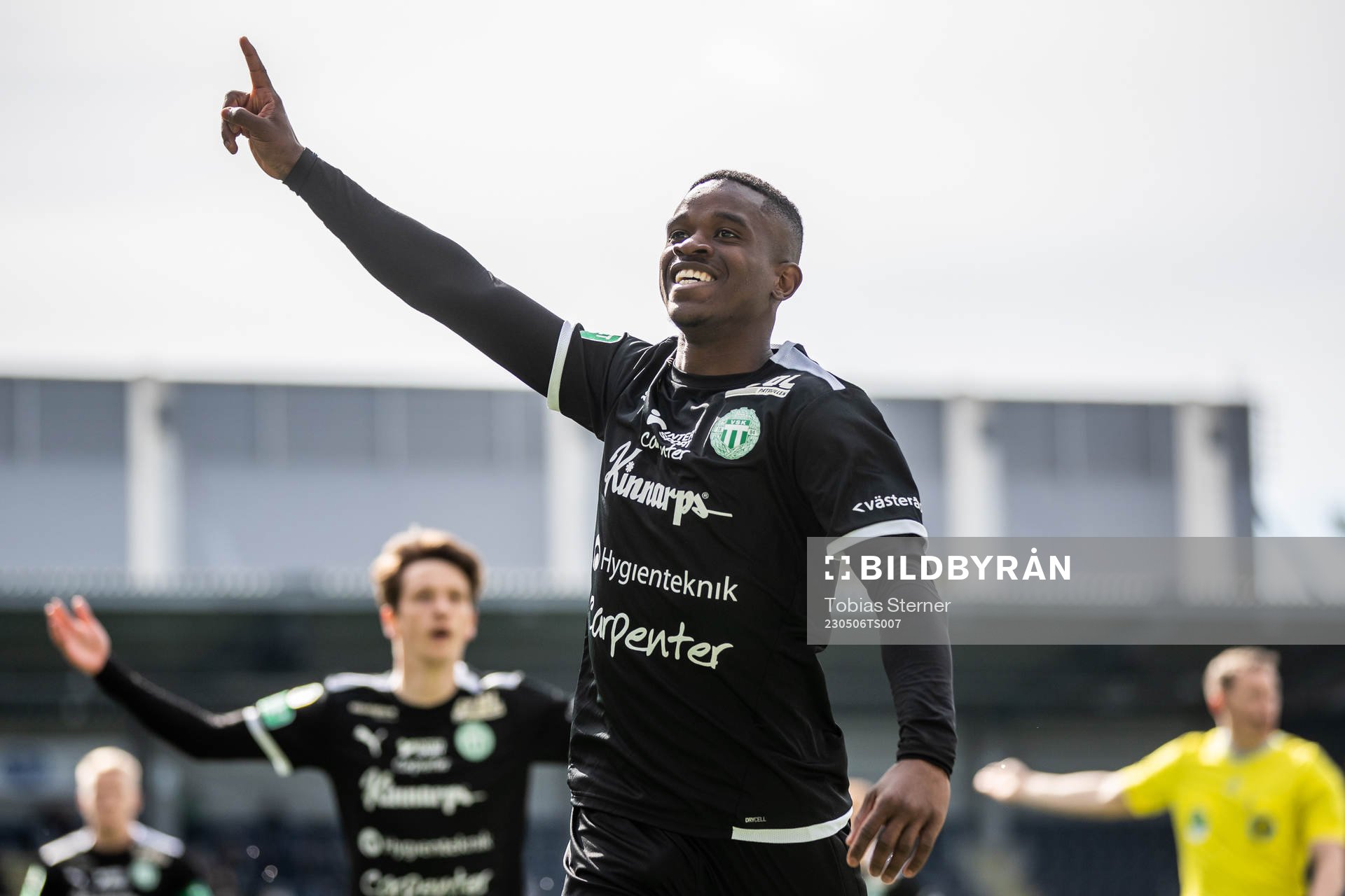 Västerås SKs Jaheem Burke jublar