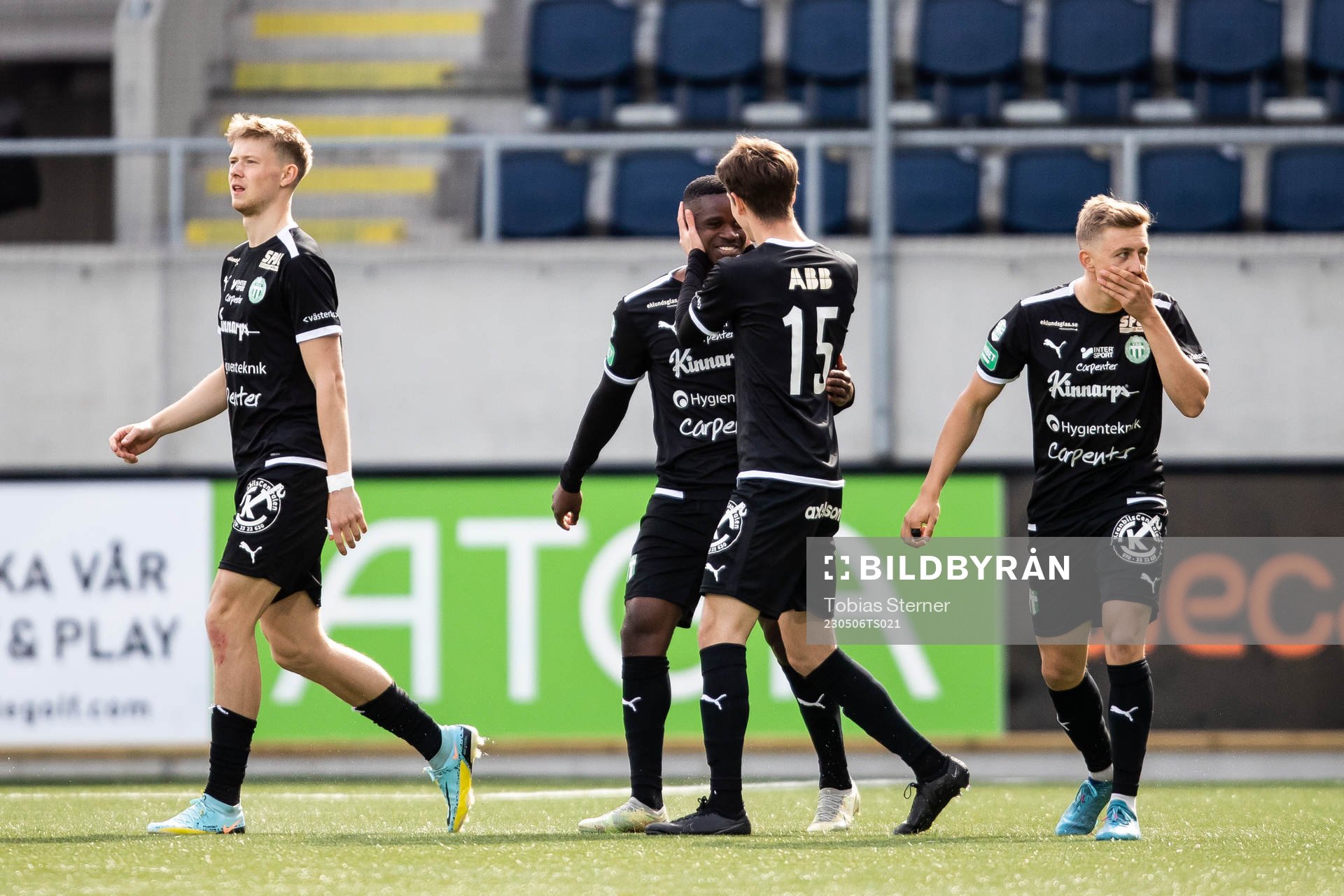 Västerås SKs Jaheem Burke jublar