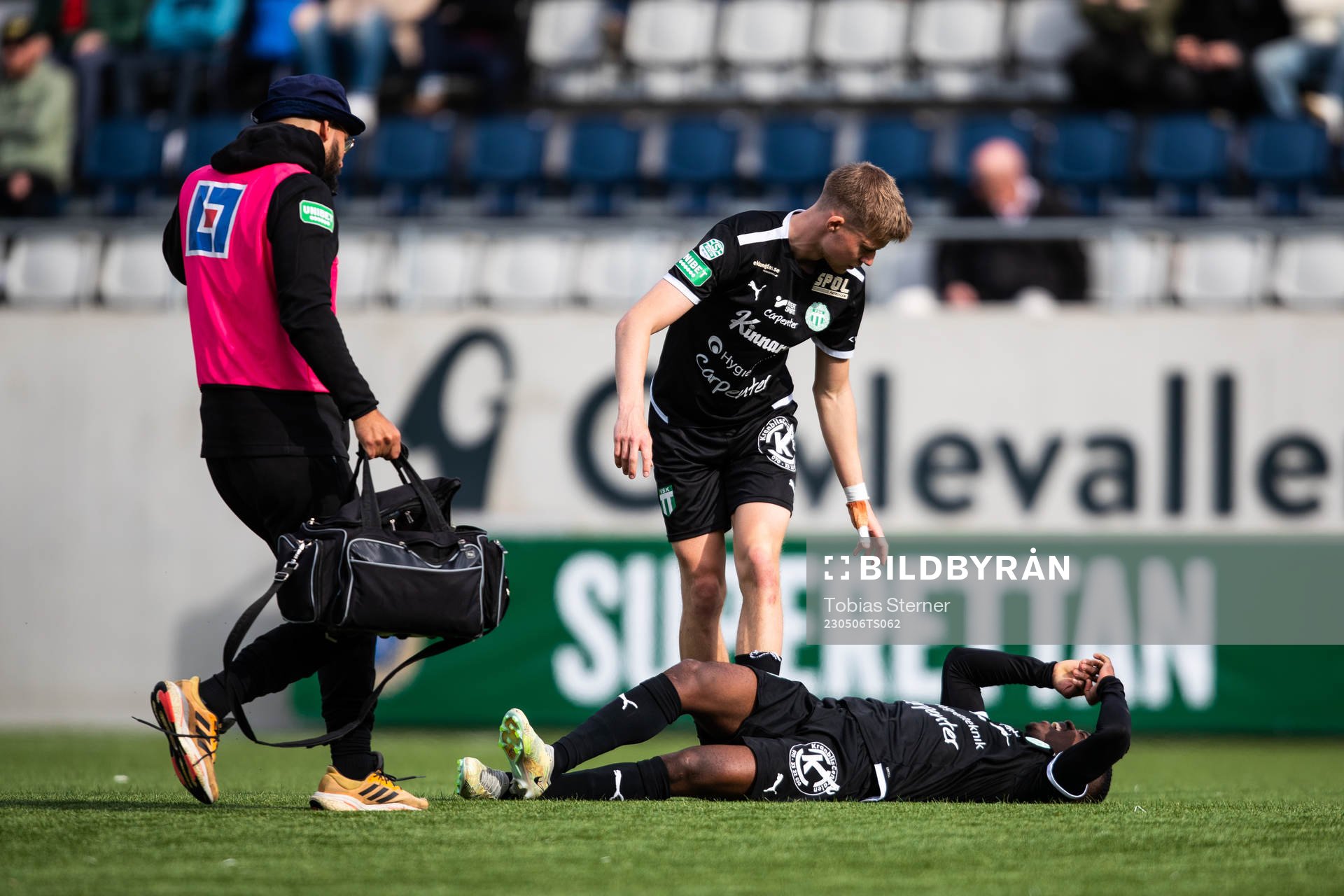 Västerås SKs Jaheem Burke har ont