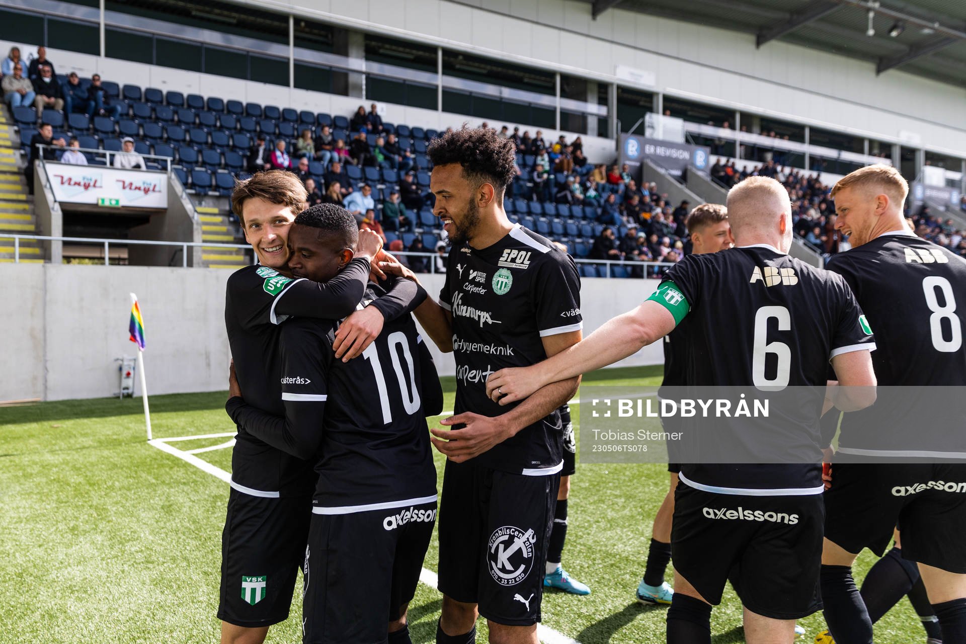 Västerås SKs Jaheem Burke jublar