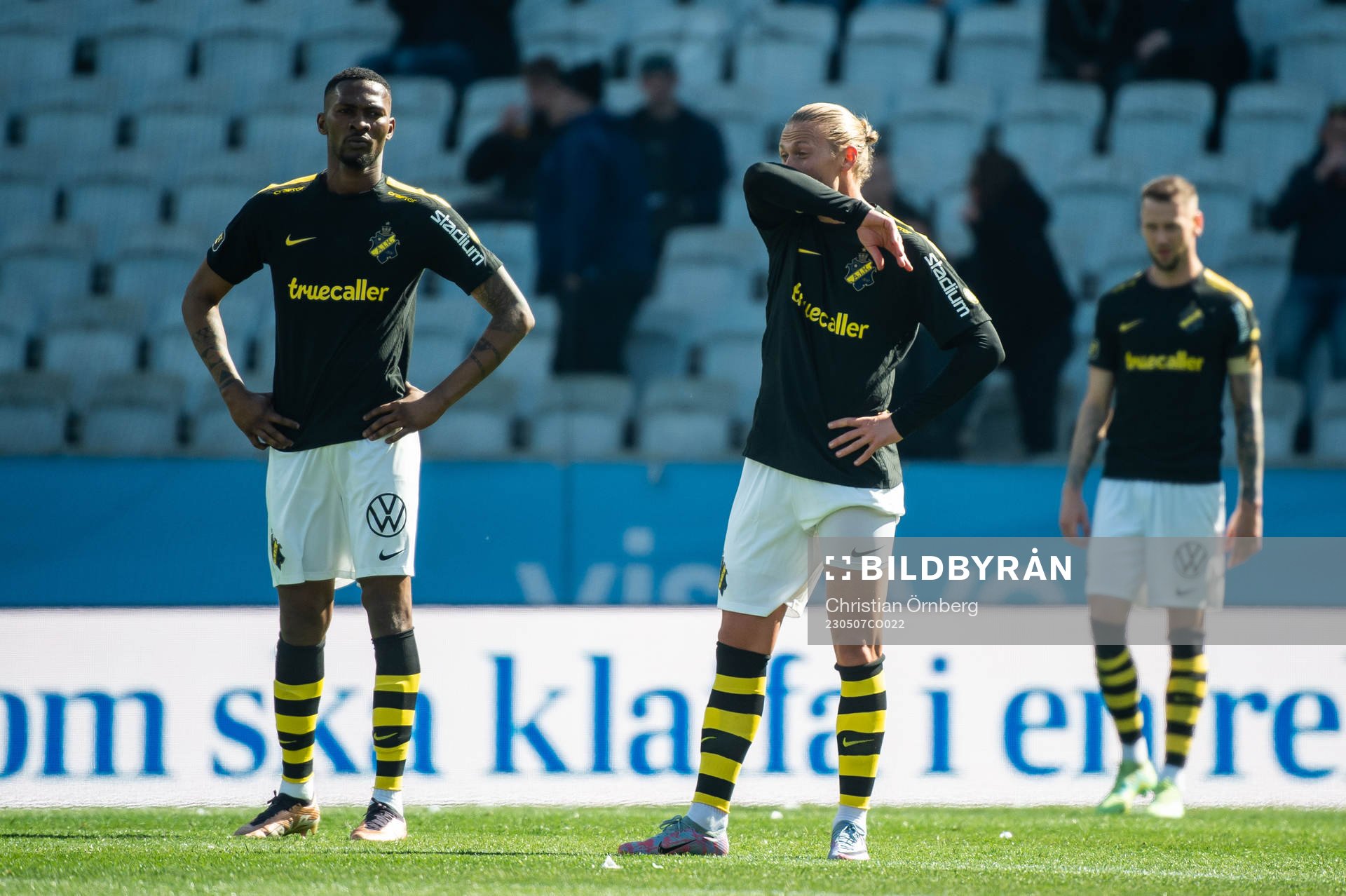 AIKs Aboubakar Keita och Viktor Fischer deppar