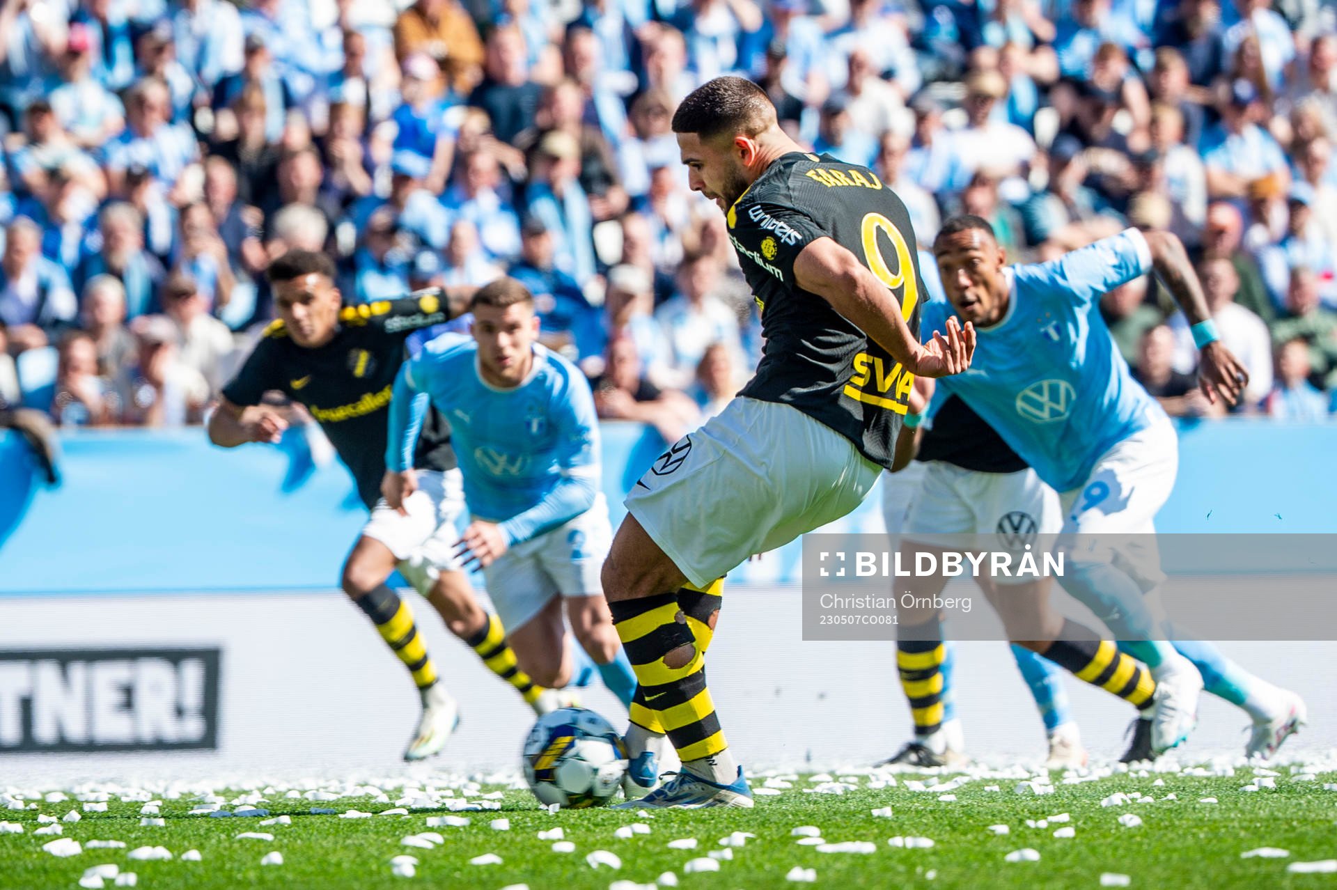 AIKs Omar Faraj skjuter straff