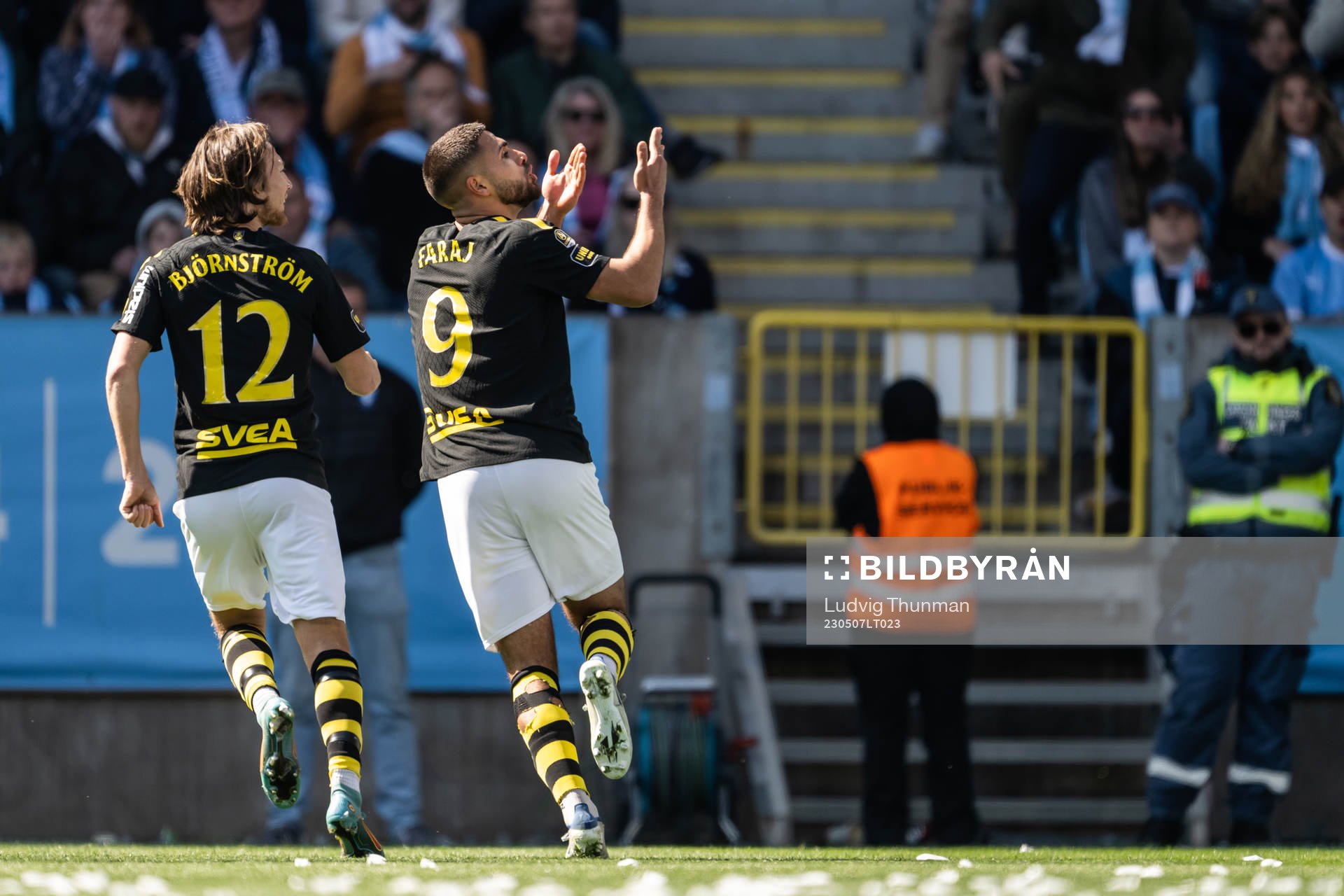 AIKs Omar Faraj jublar efter 0-1 under fotbollsmatchen i Allsvenskan mellan Malmö FF och AIK den 7 maj 2023 i Malmö. 