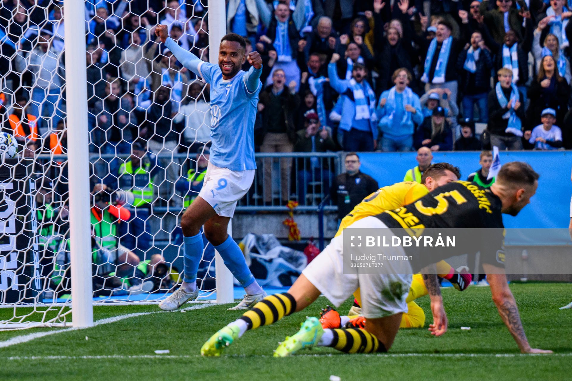 Malmö FFs Isaac Kiese Thelin jublar