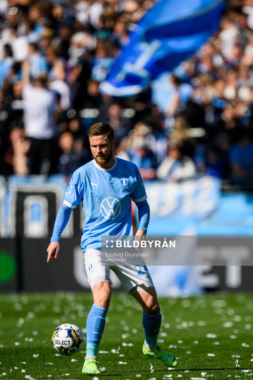 Malmö FFs Lasse Nielsen under fotbollsmatchen i Allsvenskan mellan Malmö FF och AIK den 7 maj 2023 i Malmö. 