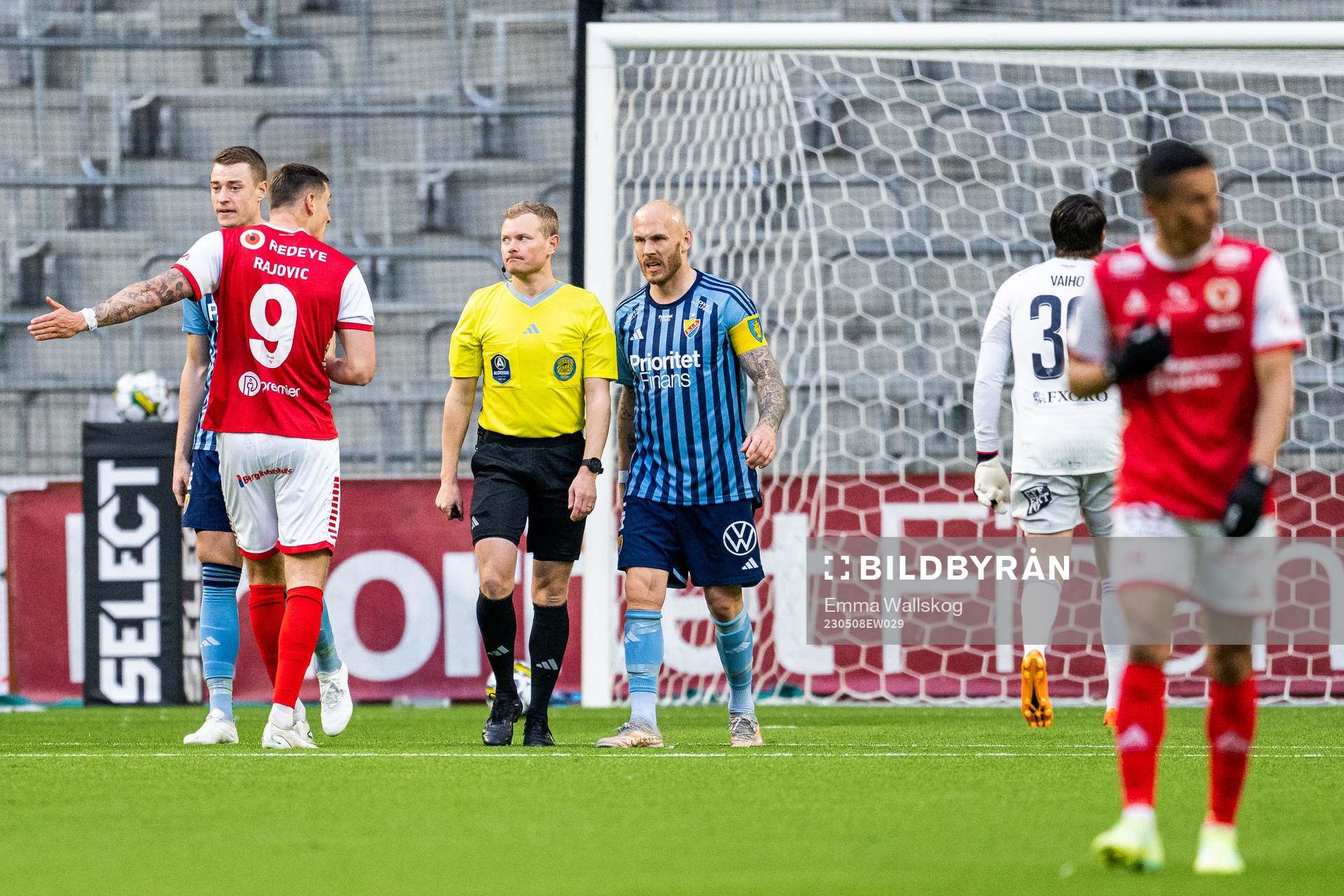 Kalmars Mileta Rajovic reagerar mot domare Fredrik Klitte