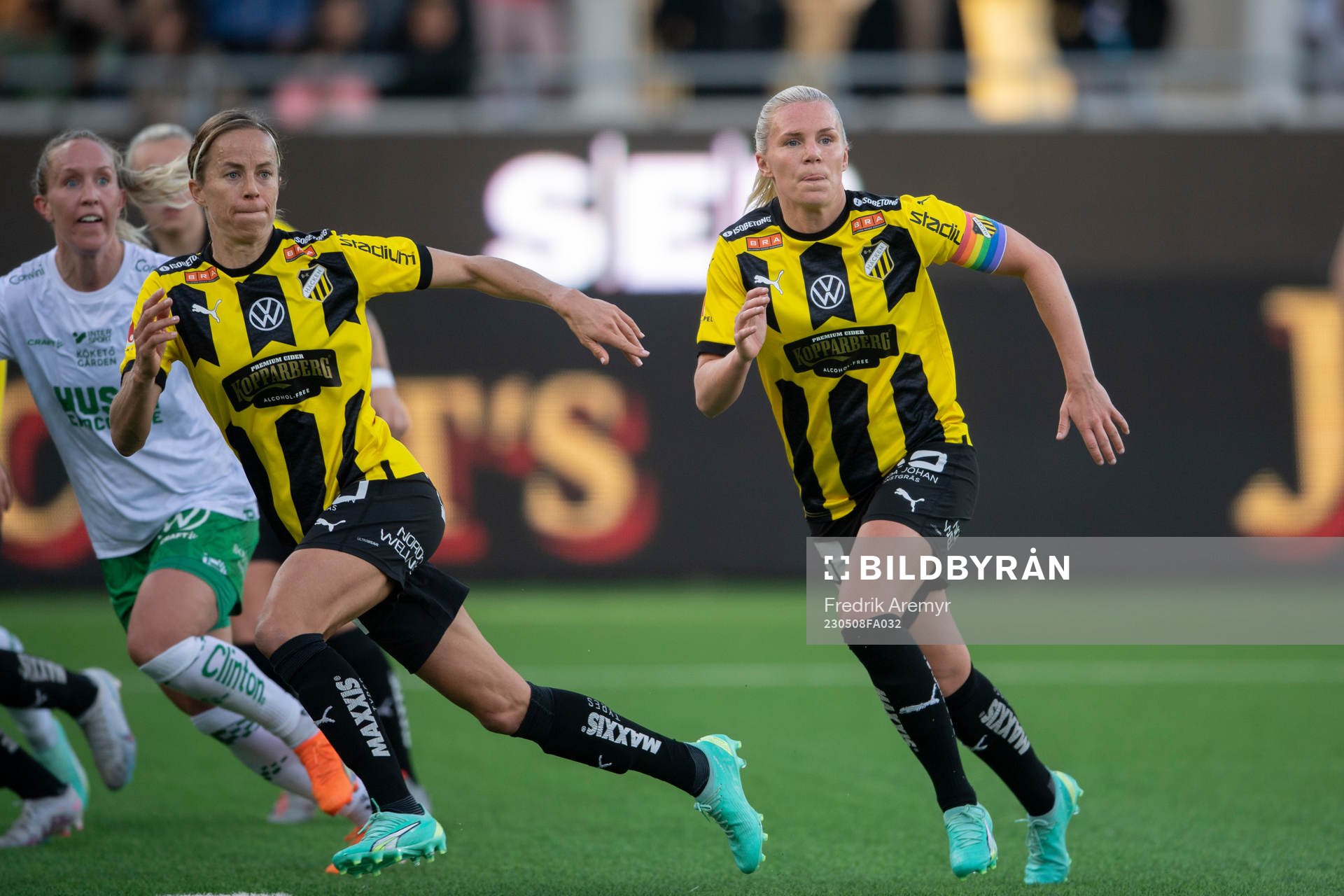 Häckens Aivi Luik och Josefine Rydbrink