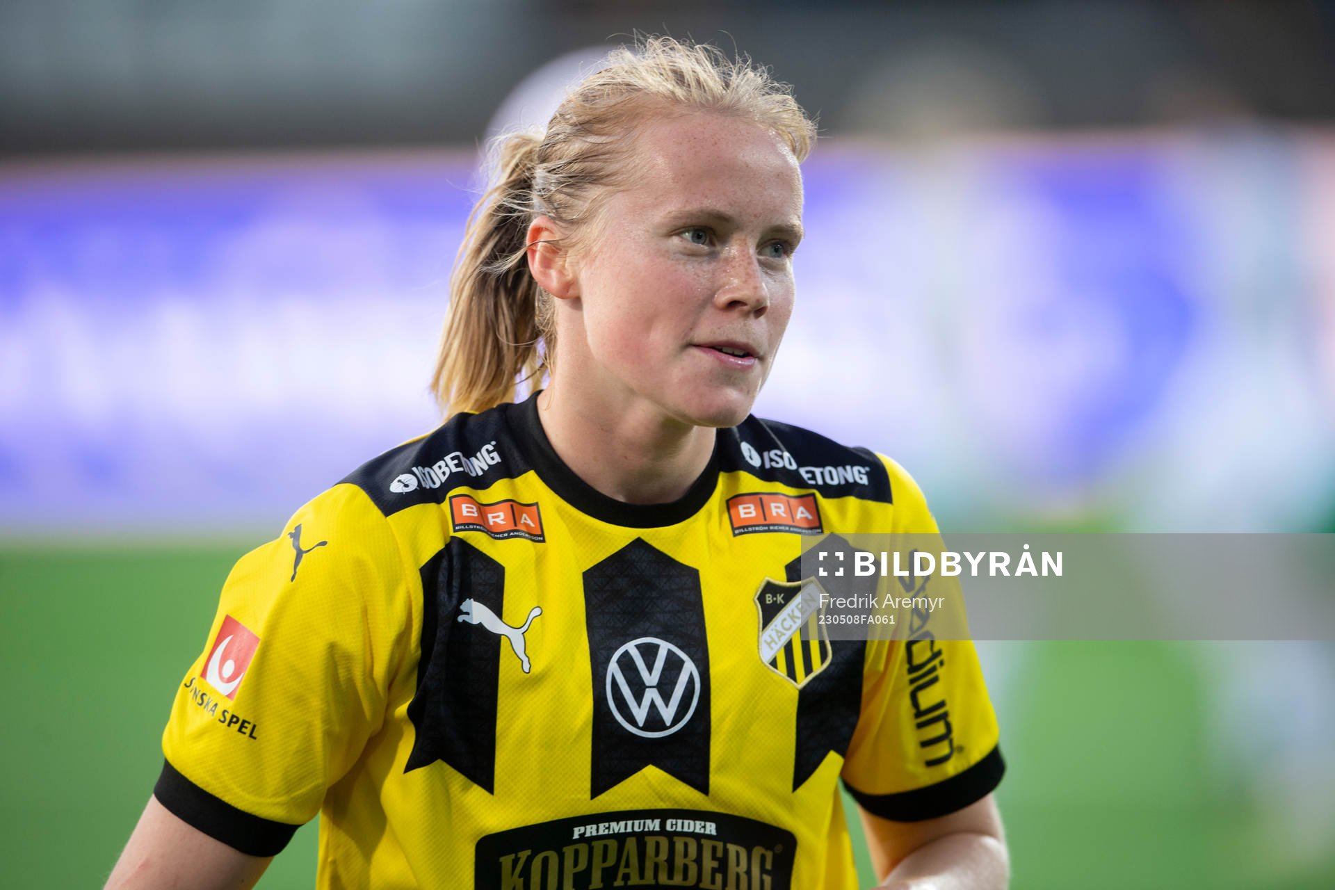 Häckens Julie Blakstad jublar