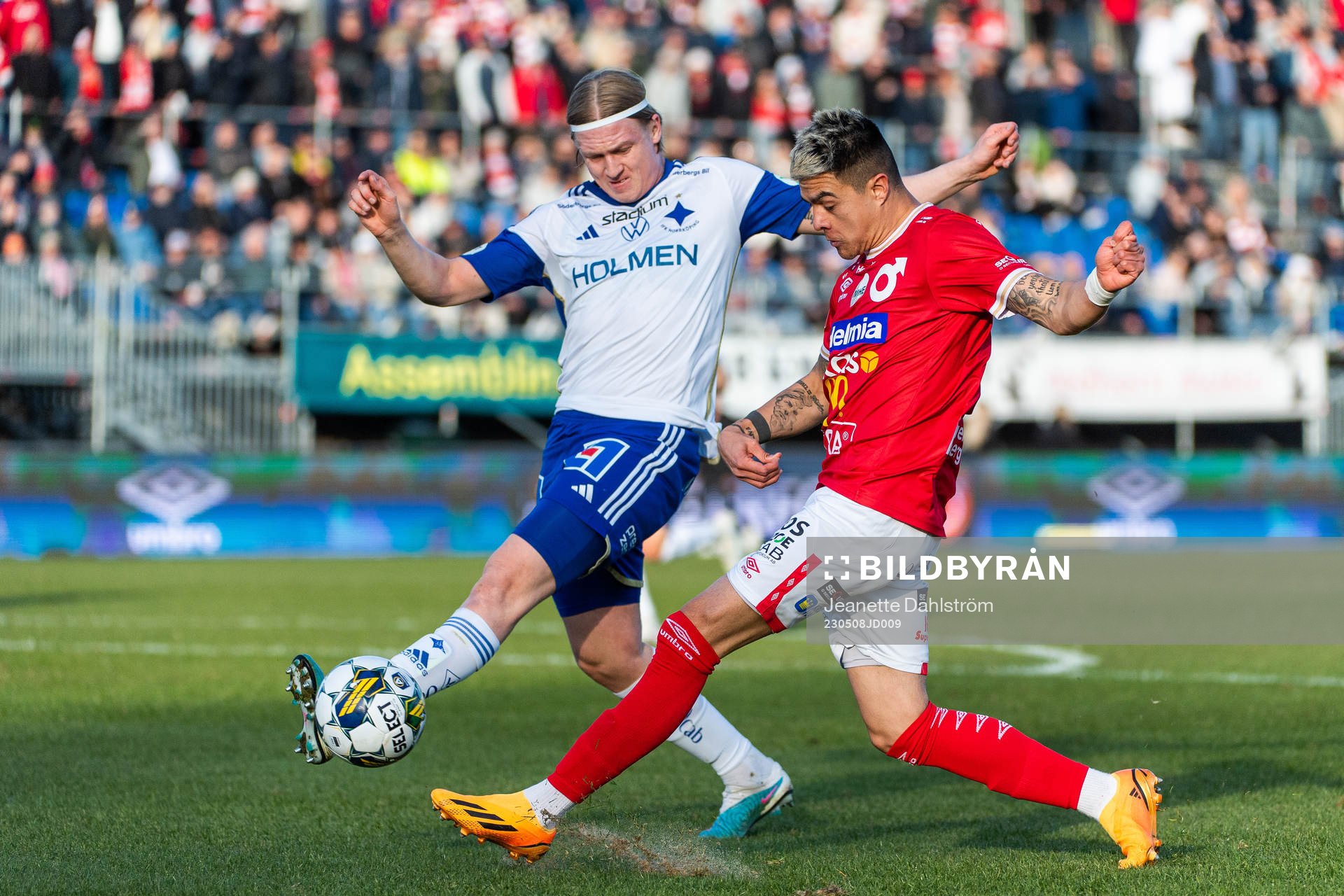 IFK Norrköpings Arnor Sigurdsson och Degerfors Diego De