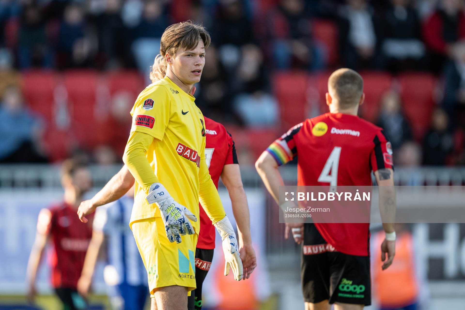 Brommapojkarnas målvakt Filip Sidklev