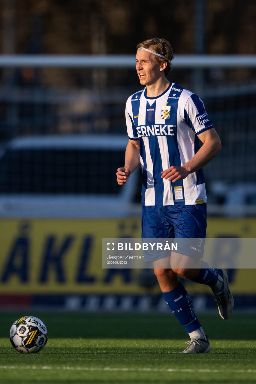 IFK Göteborgs Johan Bångsbo under fotbollsmatchen i Allsvenskan mellan Brommapojkarna och IFK Göteborg den 8 maj 2023 i Stockholm.