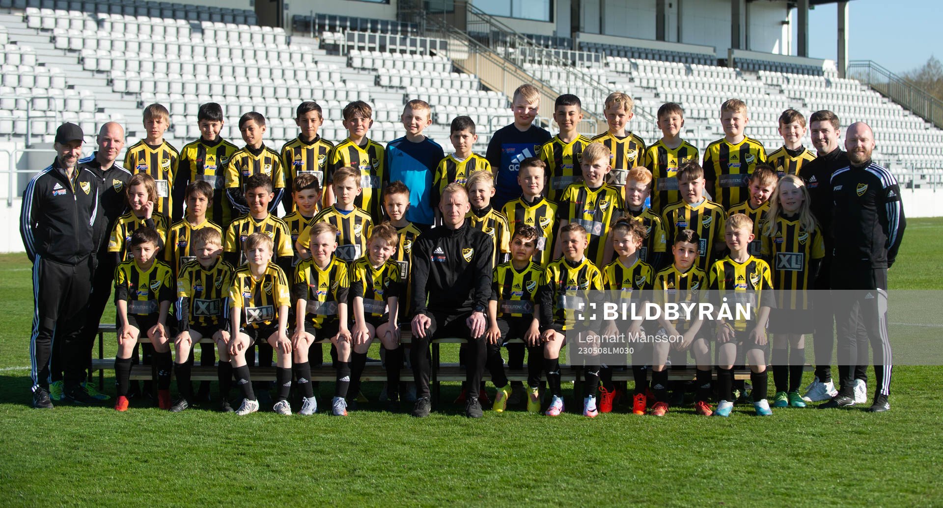 Lagbilder IFK Hässleholms ungdomslag i Hässleholm 8 maj